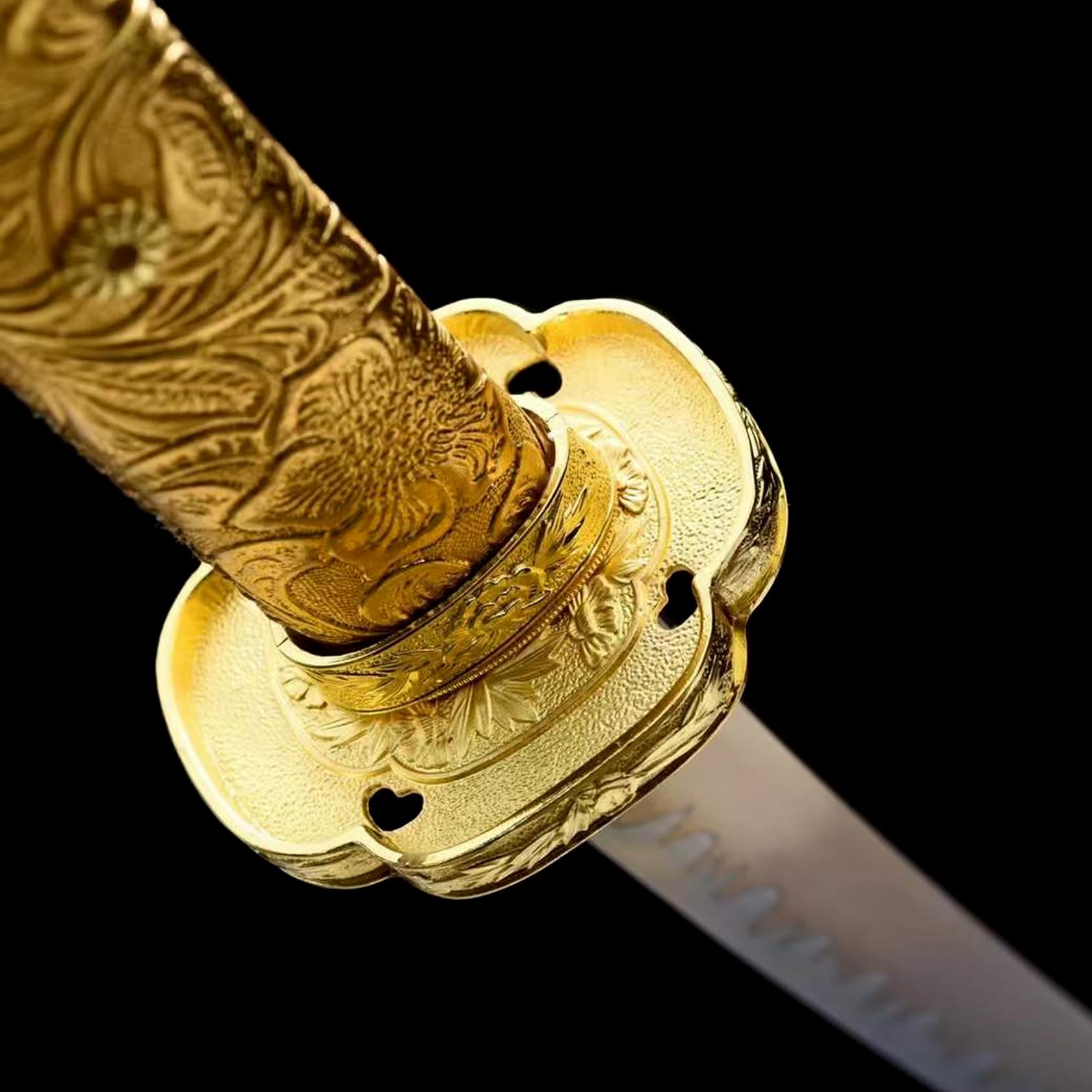 104cm Japanisches Tachi,Federstahl Klinge mit Backvorgang,Goldleder umwickelte Holzscheide,handgefertigt Samurai-Schwert,real Katana für Geschenke,Dekoration,Cosplay,Display,Sammlung,Requisiten