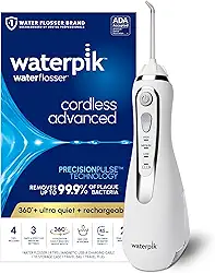 Waterpik Fio dental Advanced 2.0 sem fio para dentes, gengivas, aparelhos, cuidados dentários com bolsa de viagem e 4 pontas, aceito pela ADA, recarregável, portátil e impermeável, branco WP-580,