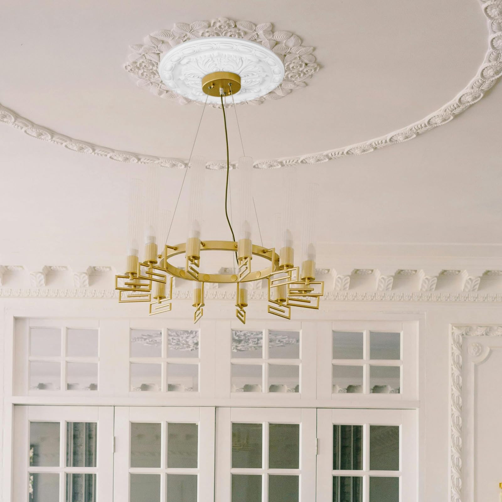 Toyvian Medaglione da Soffitto Migliora L'estetica del Soffitto Design Tradizionale Elegante in Poliuretano Bianco e Supporta Lampadari Decorativi per Soggiorno e Camera da Letto