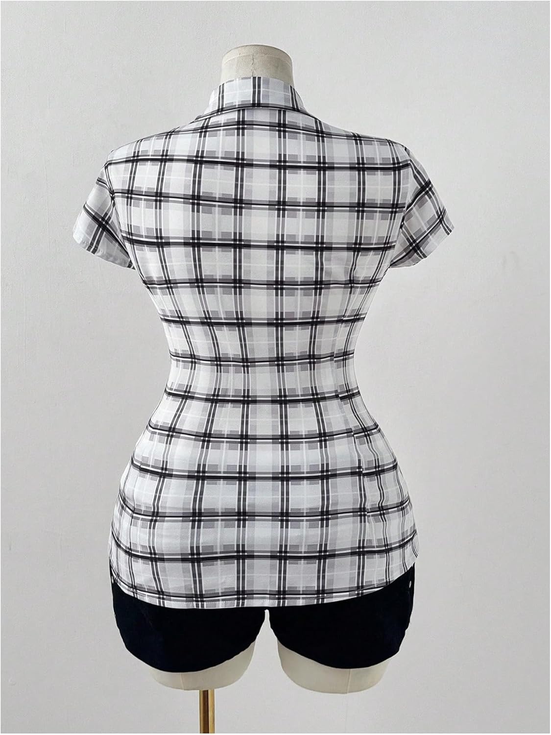 Floerns Women's Plus Size Gingham Button Down Shirt Short Sleeve Preppy Gothic Blouse Tops