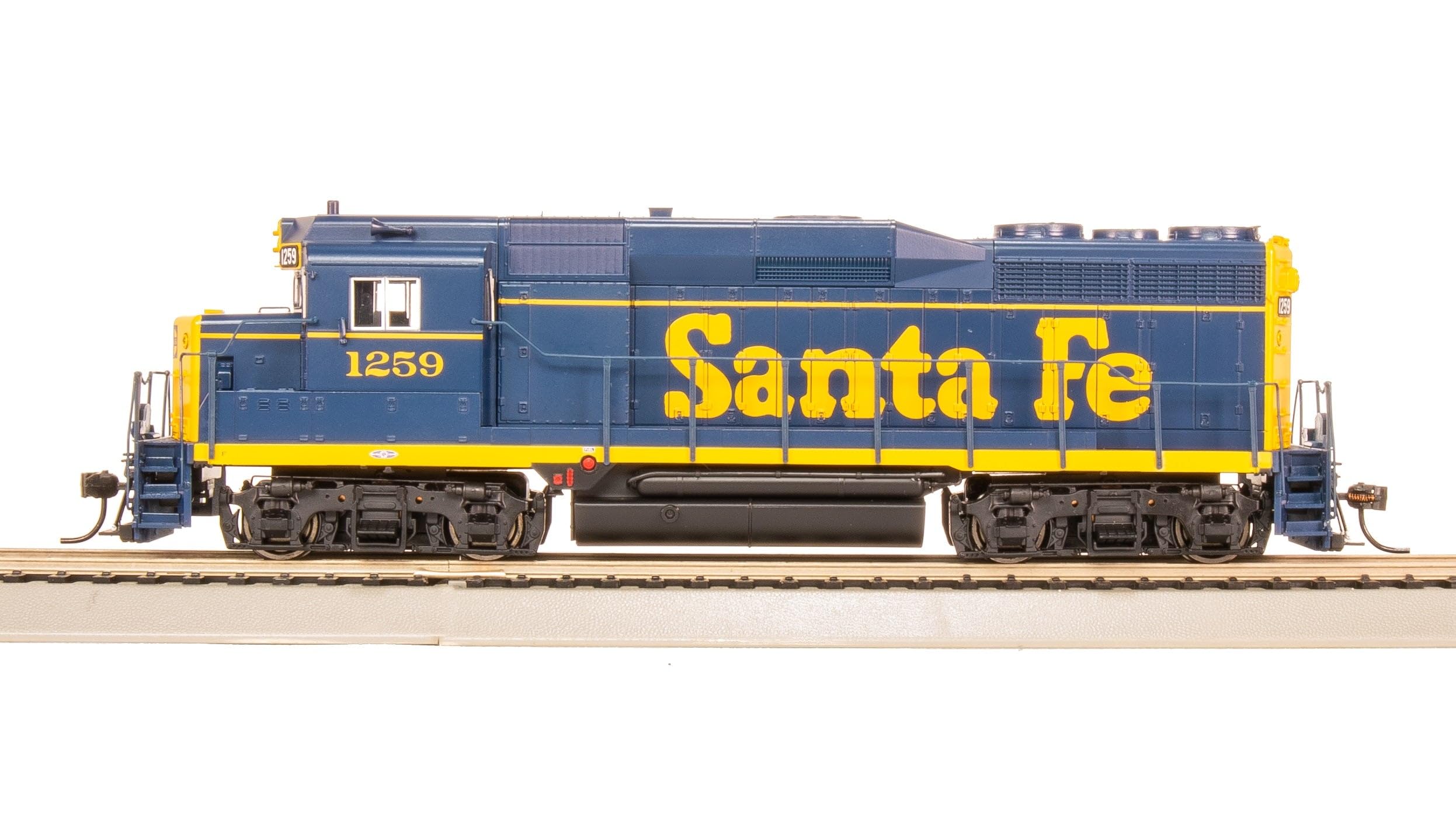 Broadway Limited 9131 EMD GP30, ATSF 1263, Bookend Scheme, Paragon4 Sound/DC/DCC, HO Scale