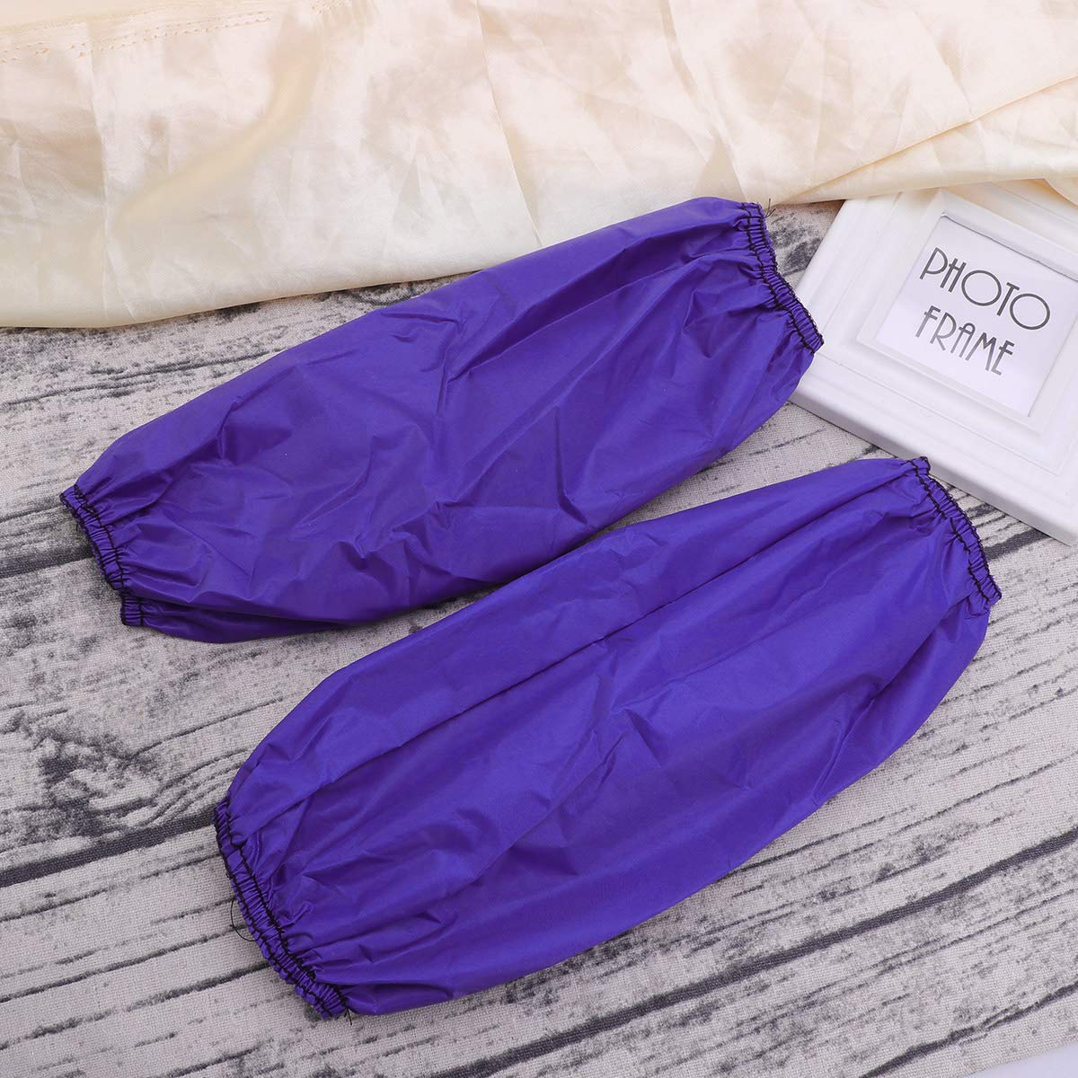 Artibetter Manicotti Impermeabili Antiolio in Pvc 4 Paia Coprimaniche Protettivi Per Cucina Pulizia E Lavoro Con Design Elastico Per Braccia Adulti 13.39X7.09 Pollici