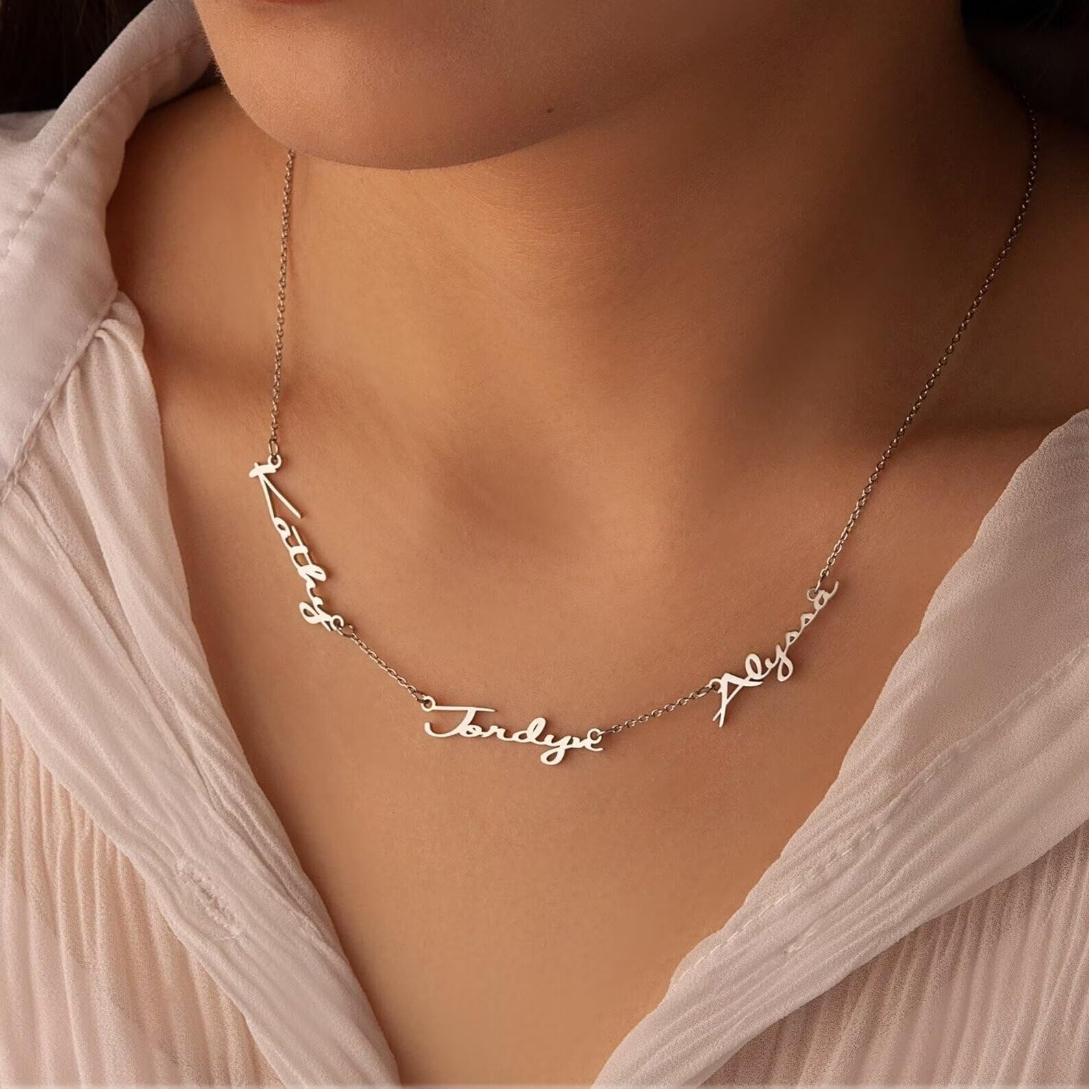HongyuMininmalist - Collana di famiglia multinome per la mamma - Gioielli personalizzati Regali per la festa della mamma - Collana con più nomi