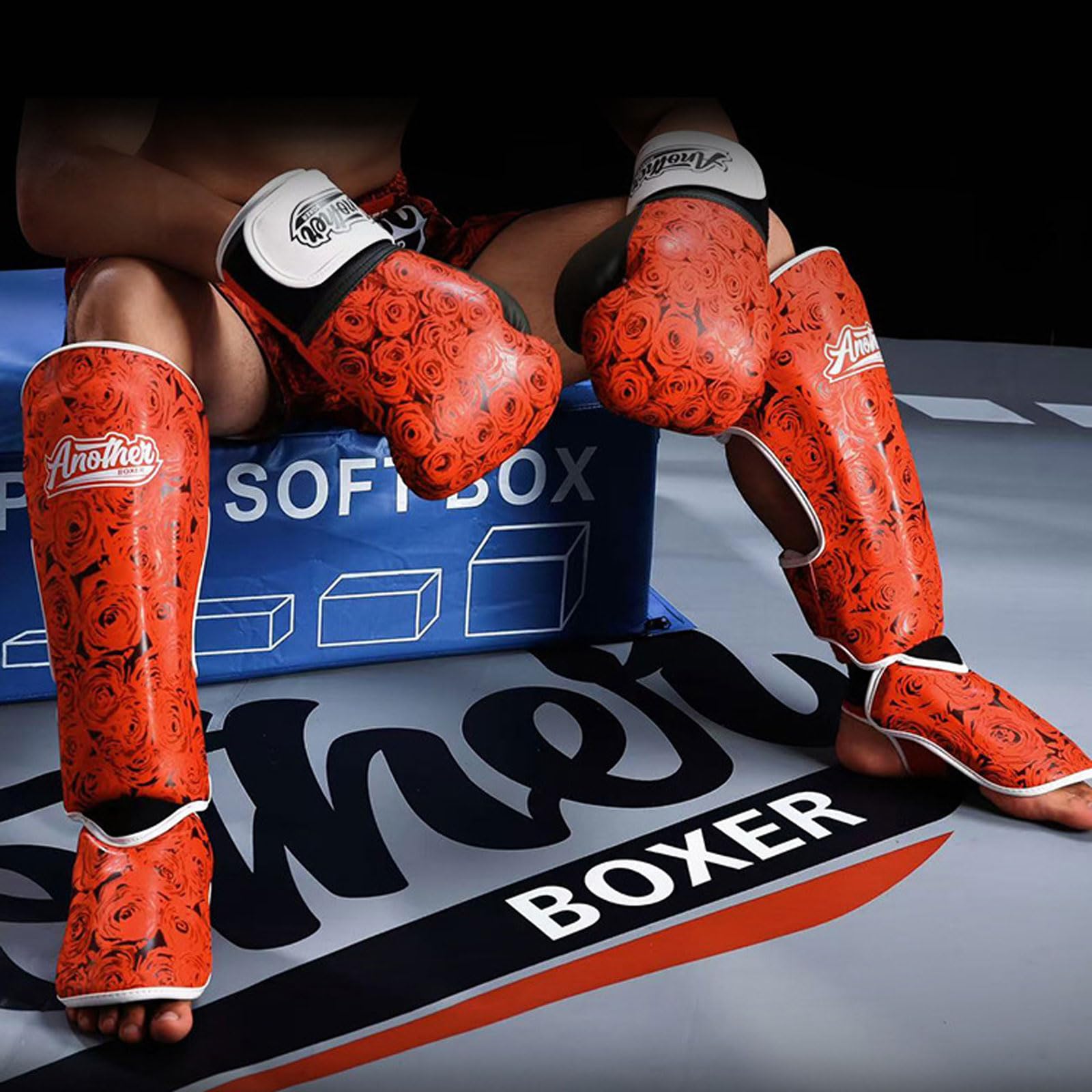 Parastinchi per Muay Thai,Pelle Protettivo Paratibie,Parastinchi per kickboxing,Arti Marziali – Protezioni Resistenti,paratibie Thai Boxe Professionali a Doppia,Per Allenamento,Boxe Karatè