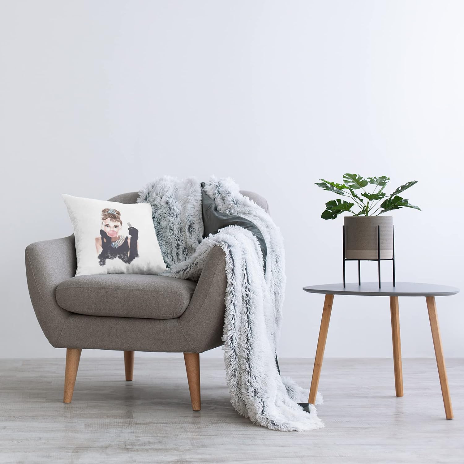 Stupell Industries Aubrey Bubblegum Bubble Famous Fashion Icon Portrait Design by Ziwei Li Pillow, 18 x 18, Multi-Color