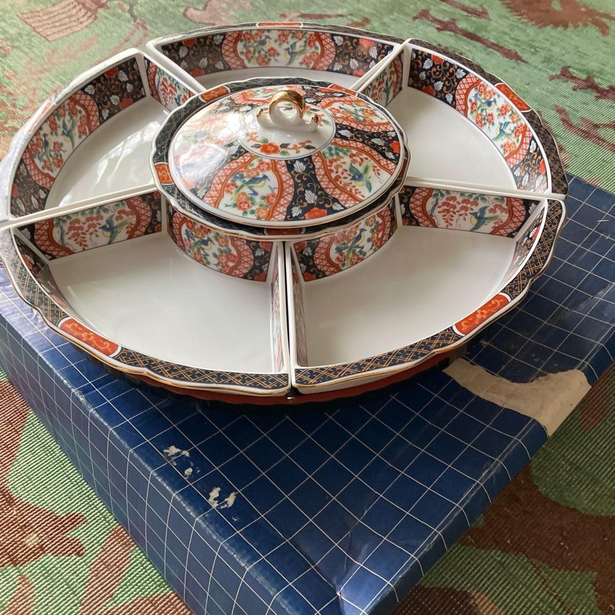 近藤濶（父:人間国宝 近藤悠三）大作 染付ぶどう絵 大皿 幅36.6cm 共箱