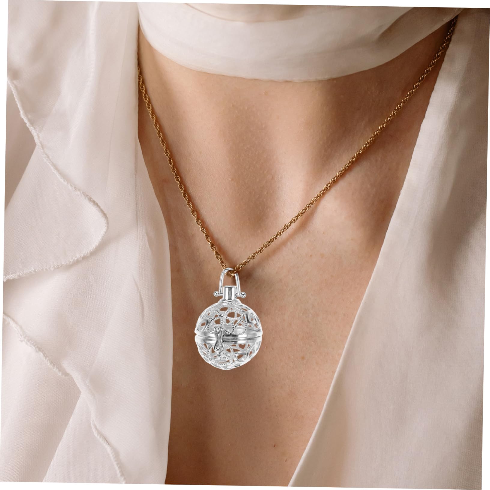 SOIMISS 15piezas Collar Difusor De Esencial De Colgante De Aromaterapia Diseño Floral Locket De Inoxidable Para Uso Diario y