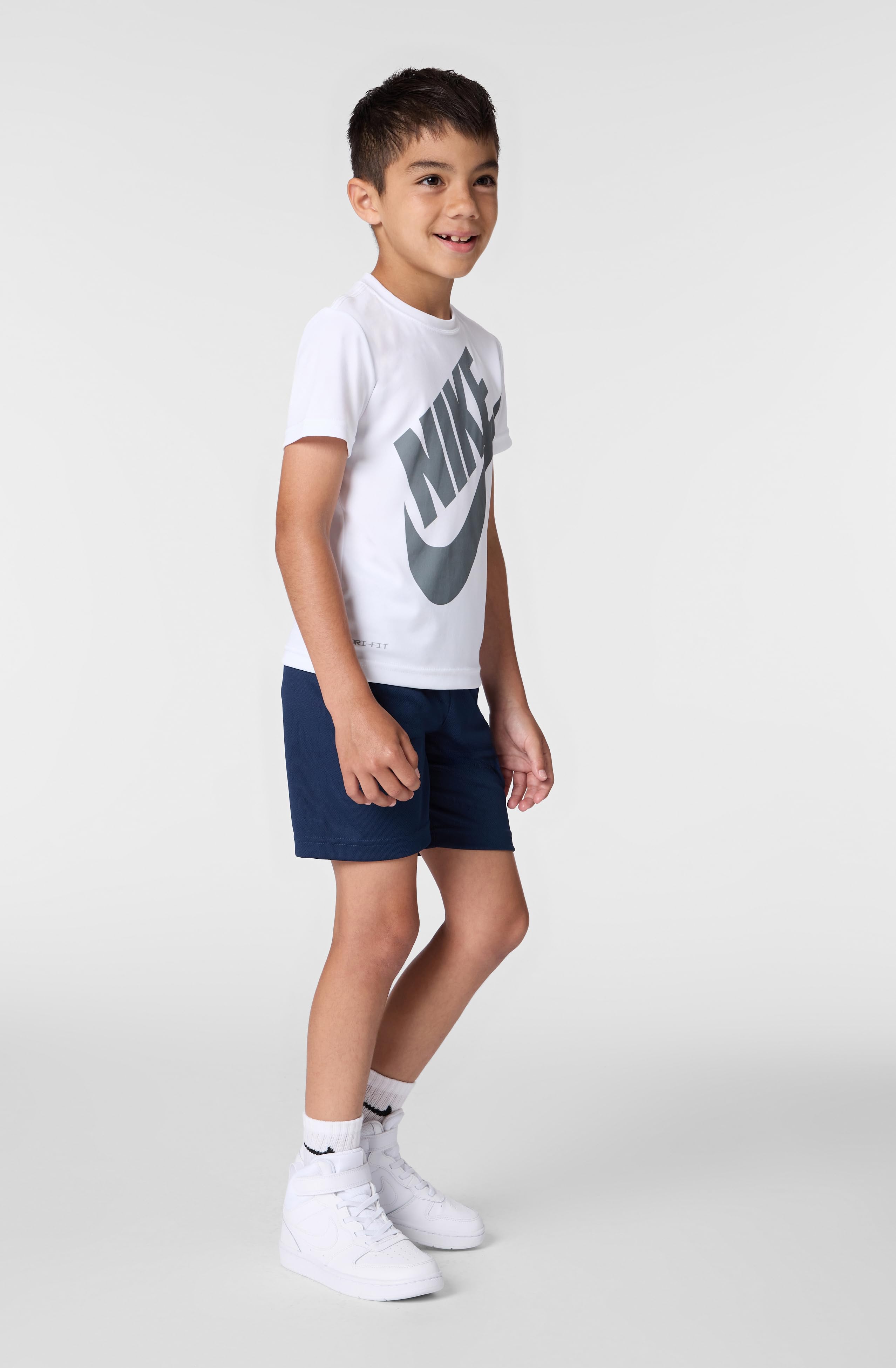 Amazon.com: Nike Dri-Fit Sportswear T-Shirt and Mesh Shorts