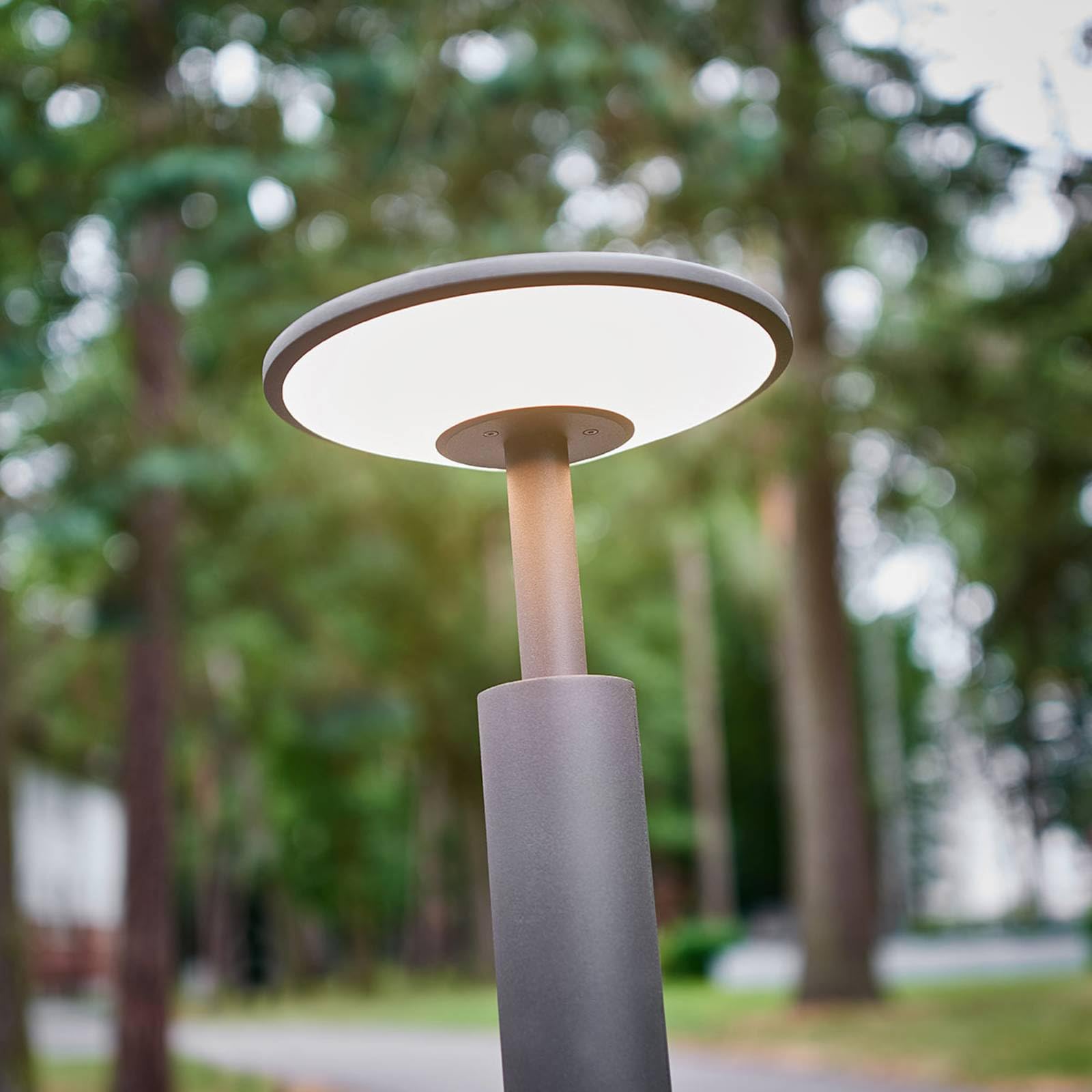 Lucande LED Wegeleuchte/Pollerleuchte, Wegelampe strahlwassergeschützt IP65 Aussenleuchte 100 cm 12W warmweiß (3.000K)