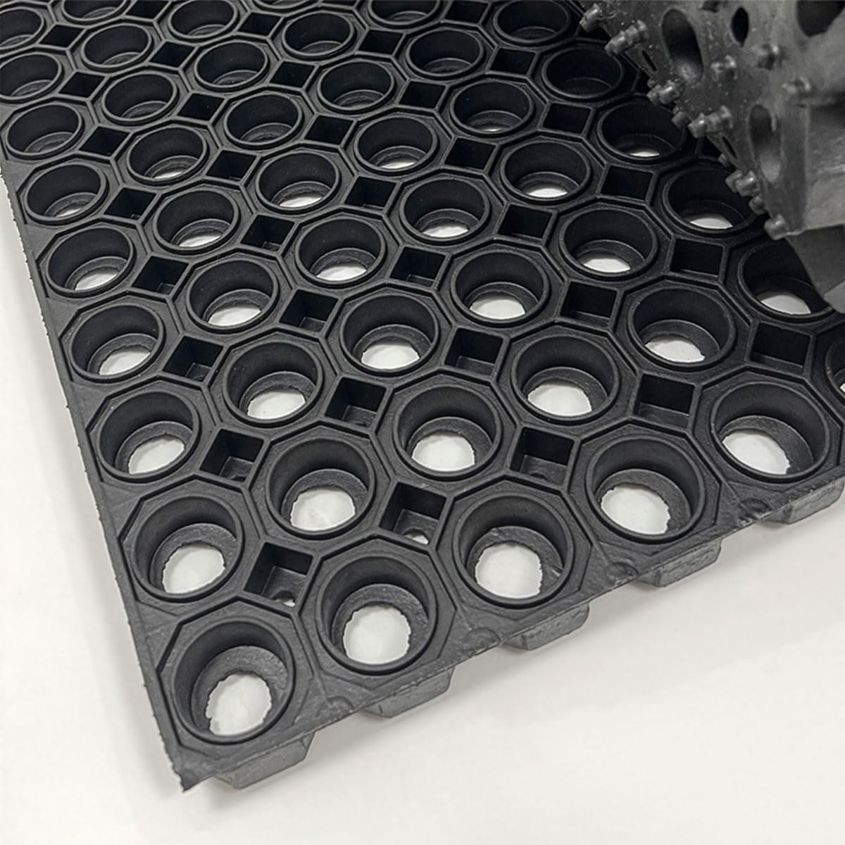 Pavimento alveolar de Base Abierta (autodrenante) - 150 cm x 100 cm x 23 mm - Caucho Negro