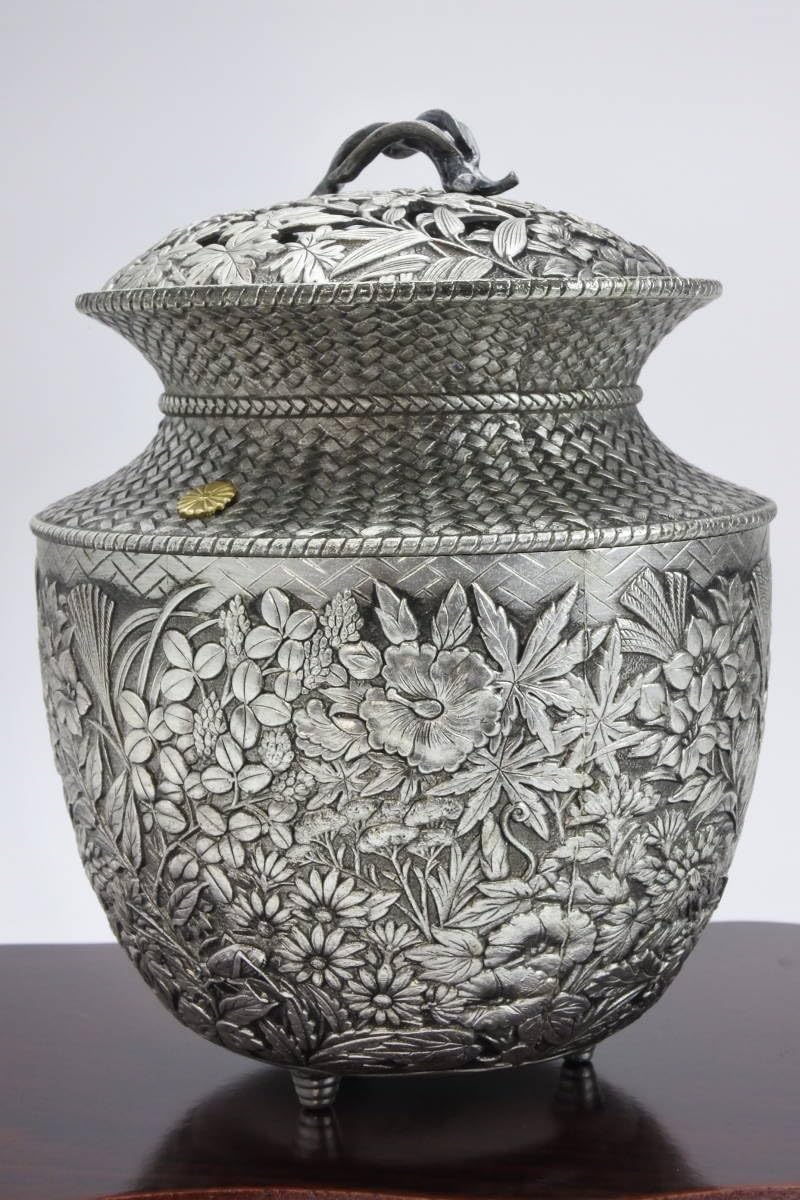 ○皇室公式記念品○天皇陛下立太子の礼 陶器製小皿（高杯）