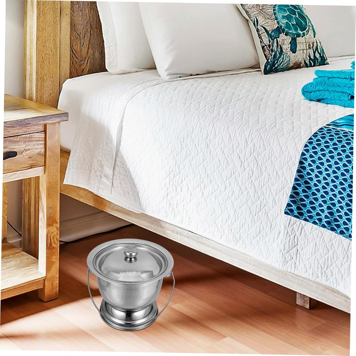 Secure Lid Night Urine Pot Portable Adults Spittoon Stainless Steel Chamber Pot