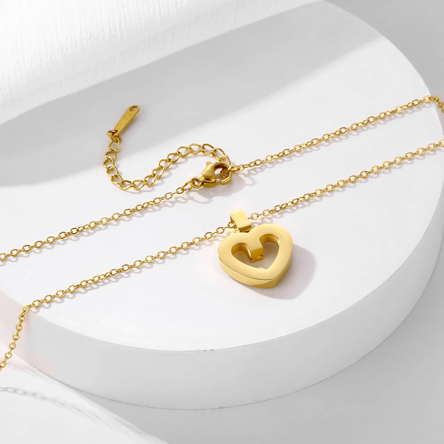 18K Heart-Shaped Necklace,Cross Pendant | Cute and Exquisite Women's Love Pendant Necklace ， Women Dainty Jewelry Valentines Day for Women Teen - Image 6