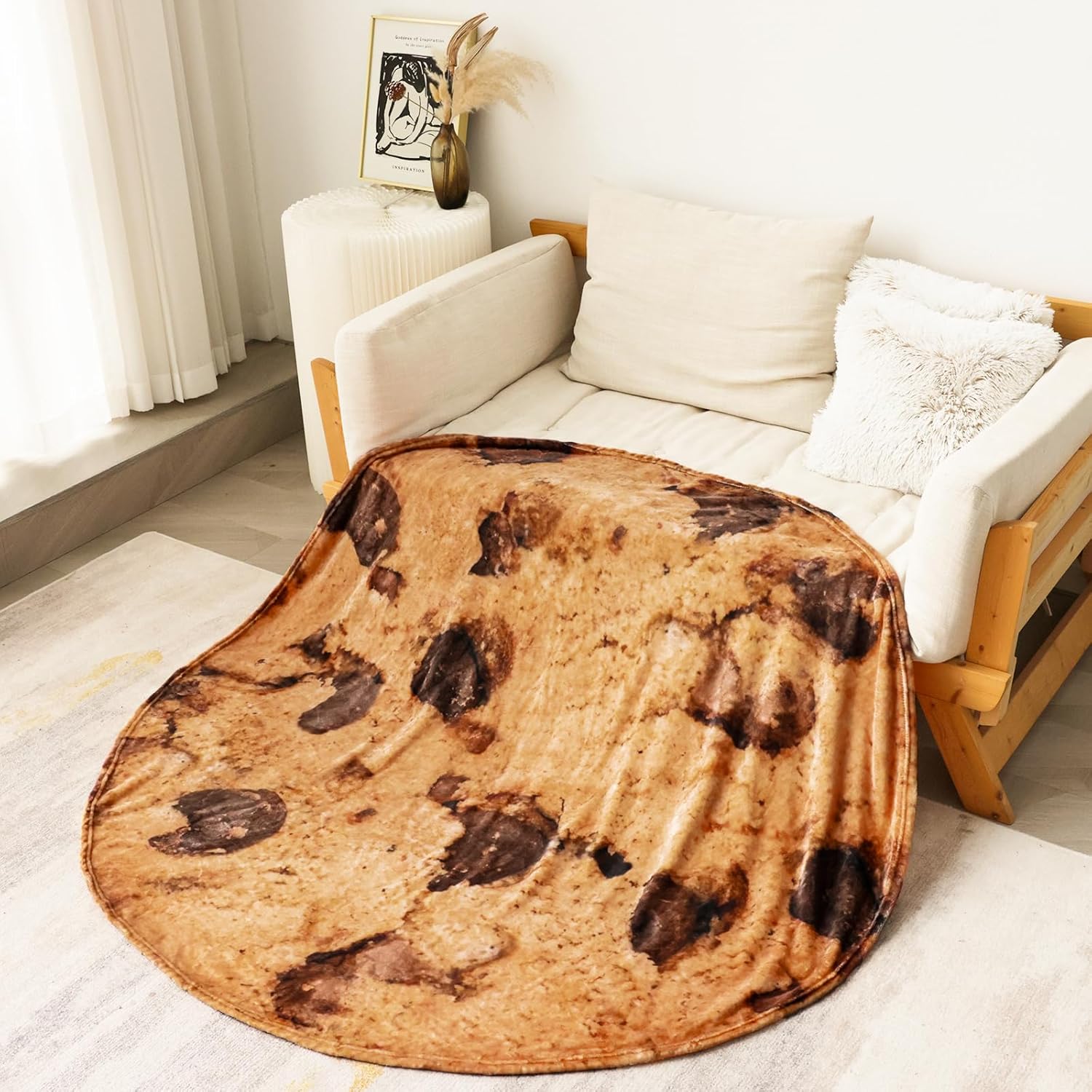 Bnuitland Cookies Funny Blanket, 300 GSM Double Sided Giant Realistic Food Blanket with a Storage Bag, Novelty Gift for Adults and Kids, Super Soft Flannel - Image 8