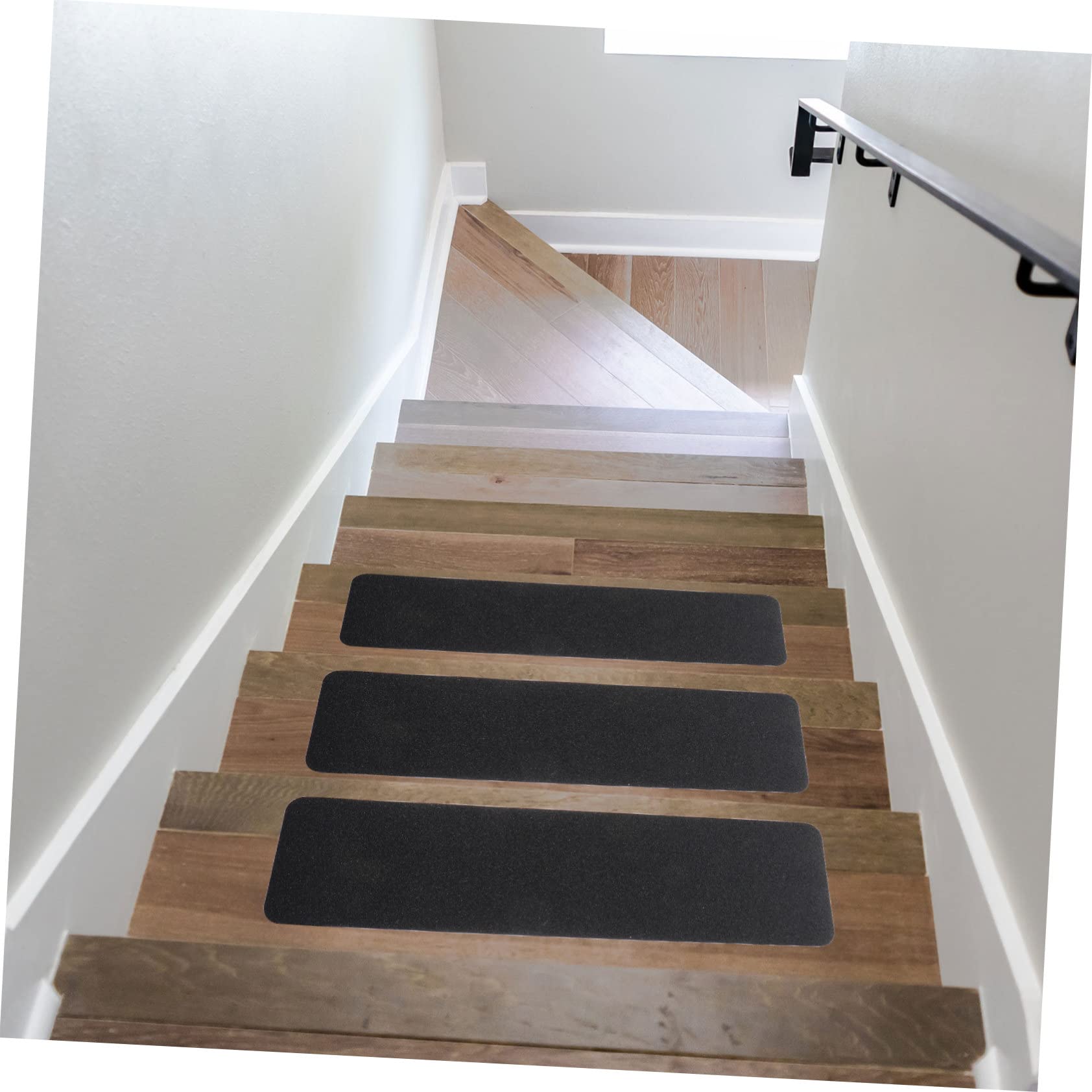 Nastro Antiscivolo in Pvc Nero, 4 Pezzi per Gradini | Scale Interne ed Esterne, Adatto a Adulti e Animali, Superficie Opaca Resistente
