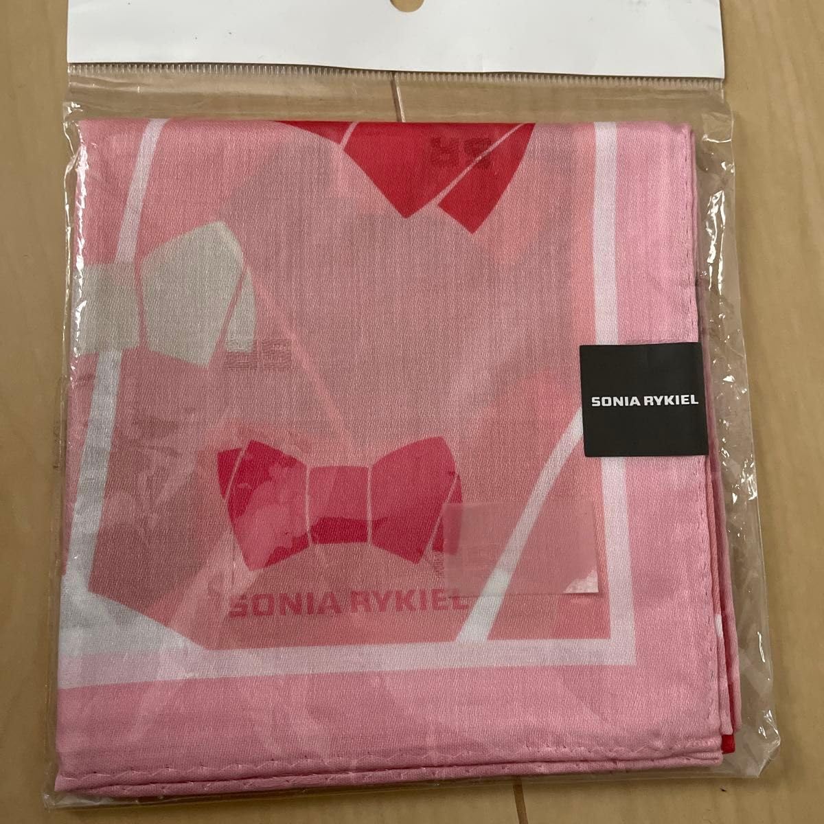Amazon.co.jp: SONIARYKIEL ソニアリキエル ハンカチ : ファッション