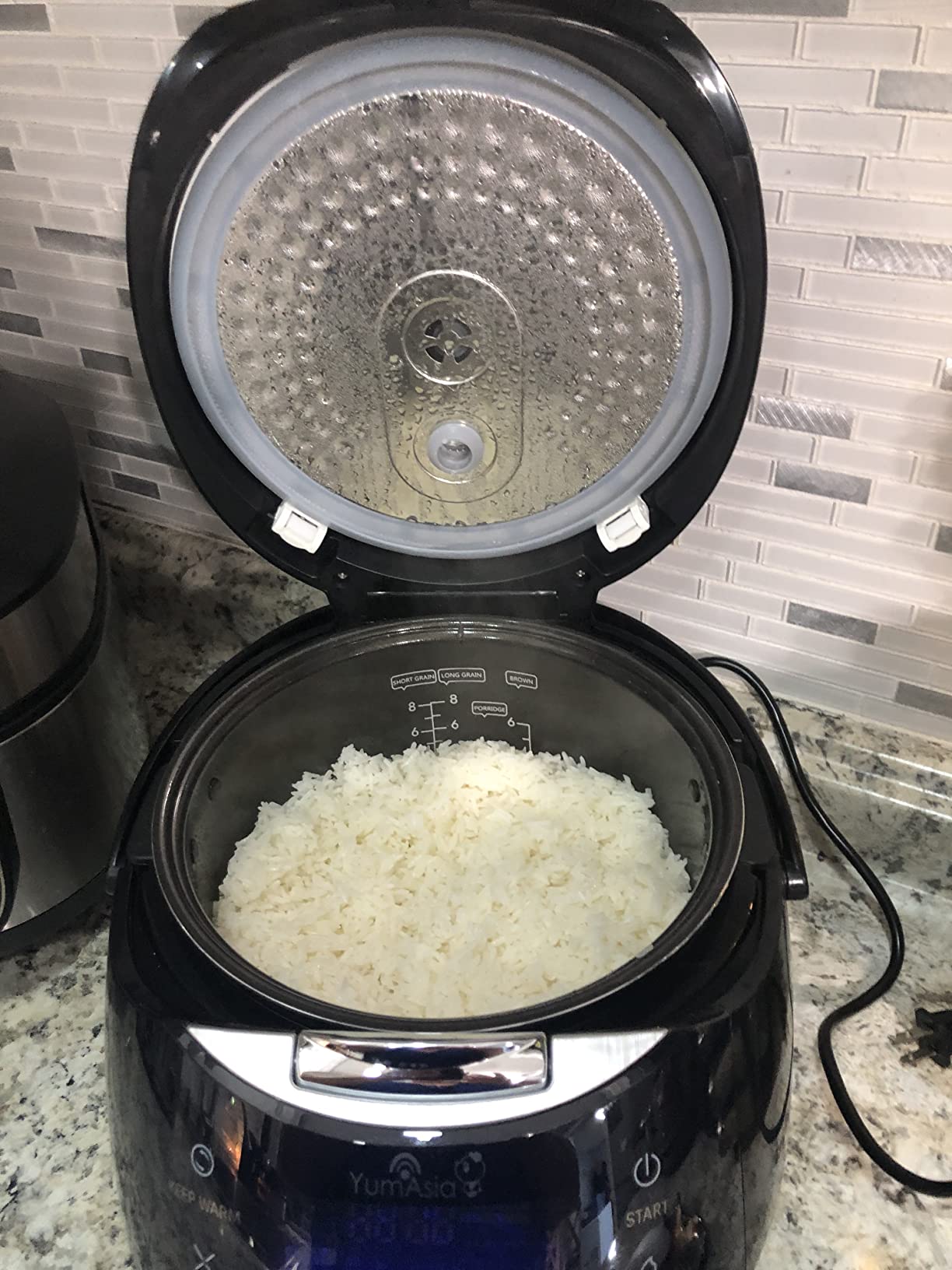 25/mo Finance Yum Asia Sakura Rice Cooker with Ceramic Bowl and