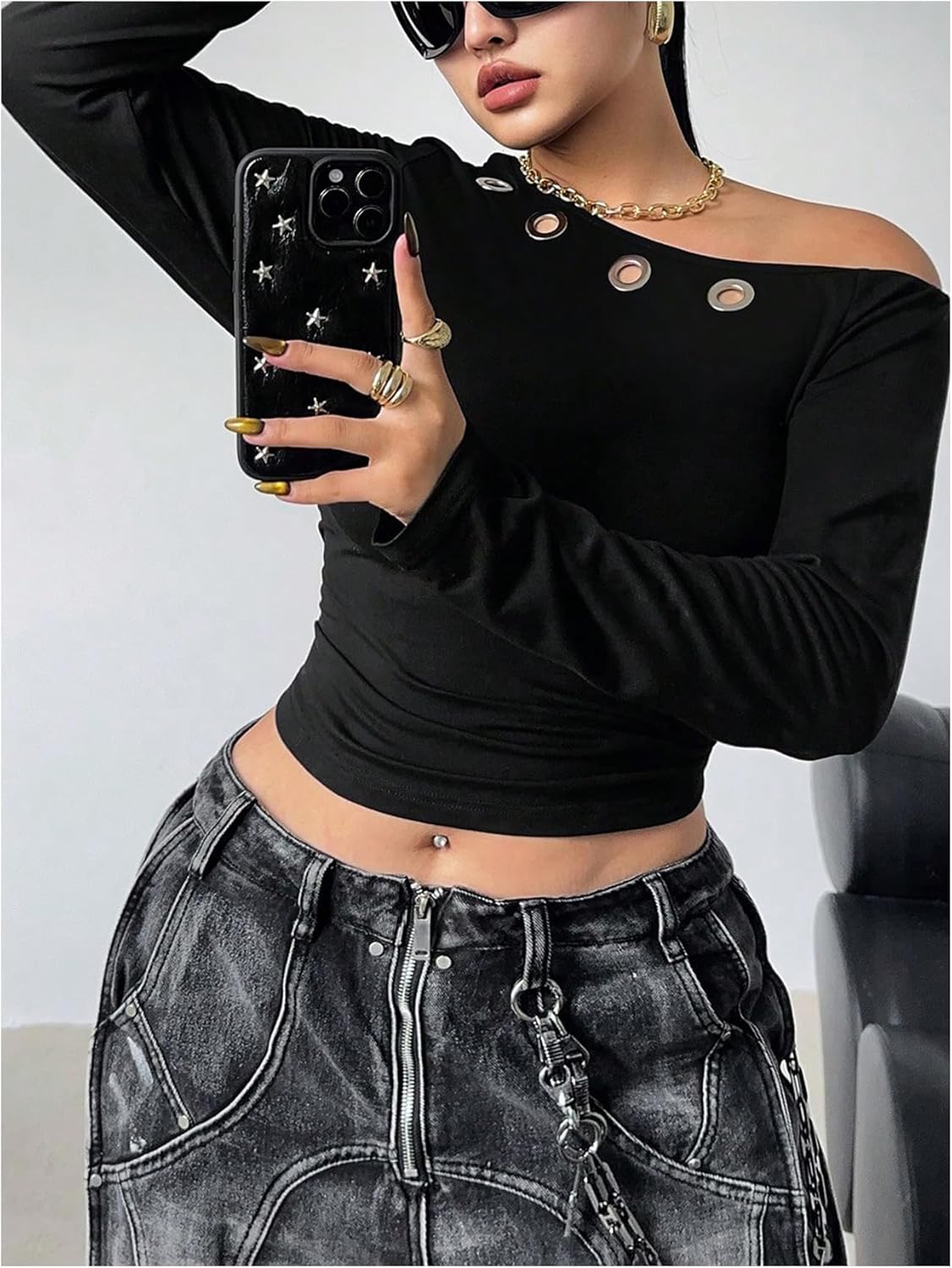 Verdusa Women's Plus Size Rave Grommet Eyelet Off Shoulder Tops Punk Cropped T Shirts Club Outfits - Image 3