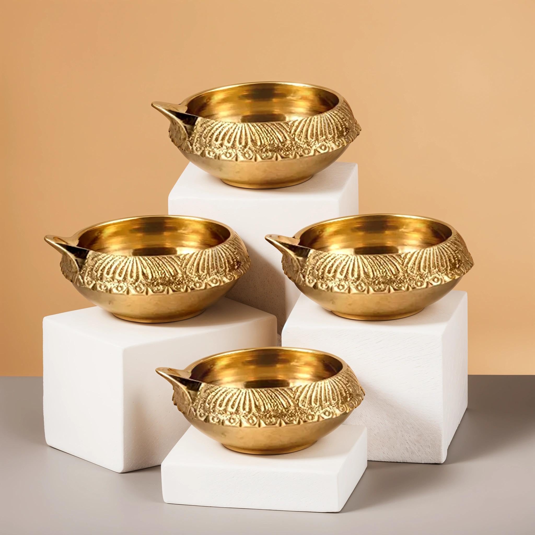 Brass Diya for Pooja - Indian Puja Oil Lamp (Pack of 8) - Kuber Lamp for Diwali - Indian Return Gifts ®