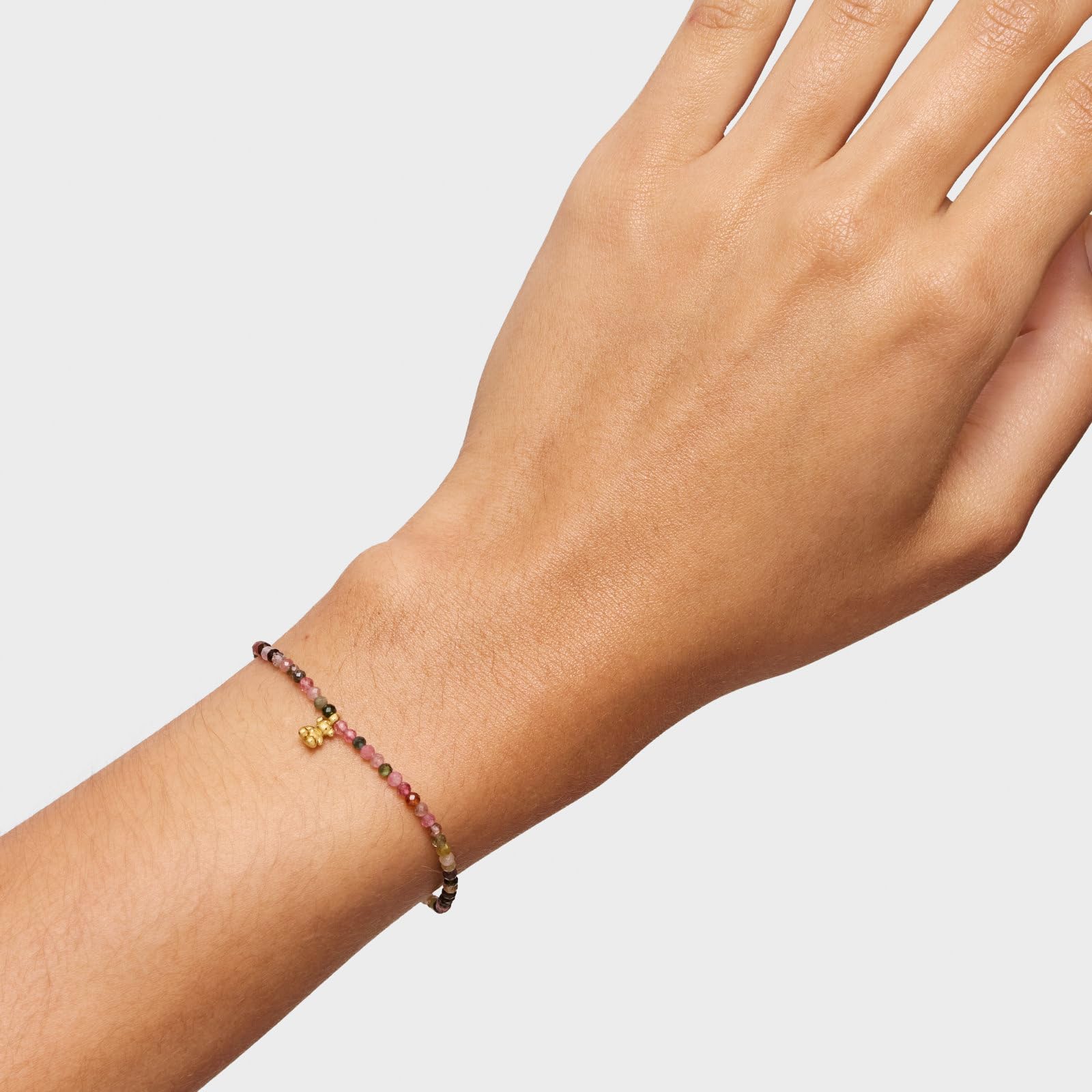 TOUS Pulsera Elástica para Mujer con Baño de Oro 18 Kt sobre Plata de Primera Ley y Turmalinas, Colección Bold Bear