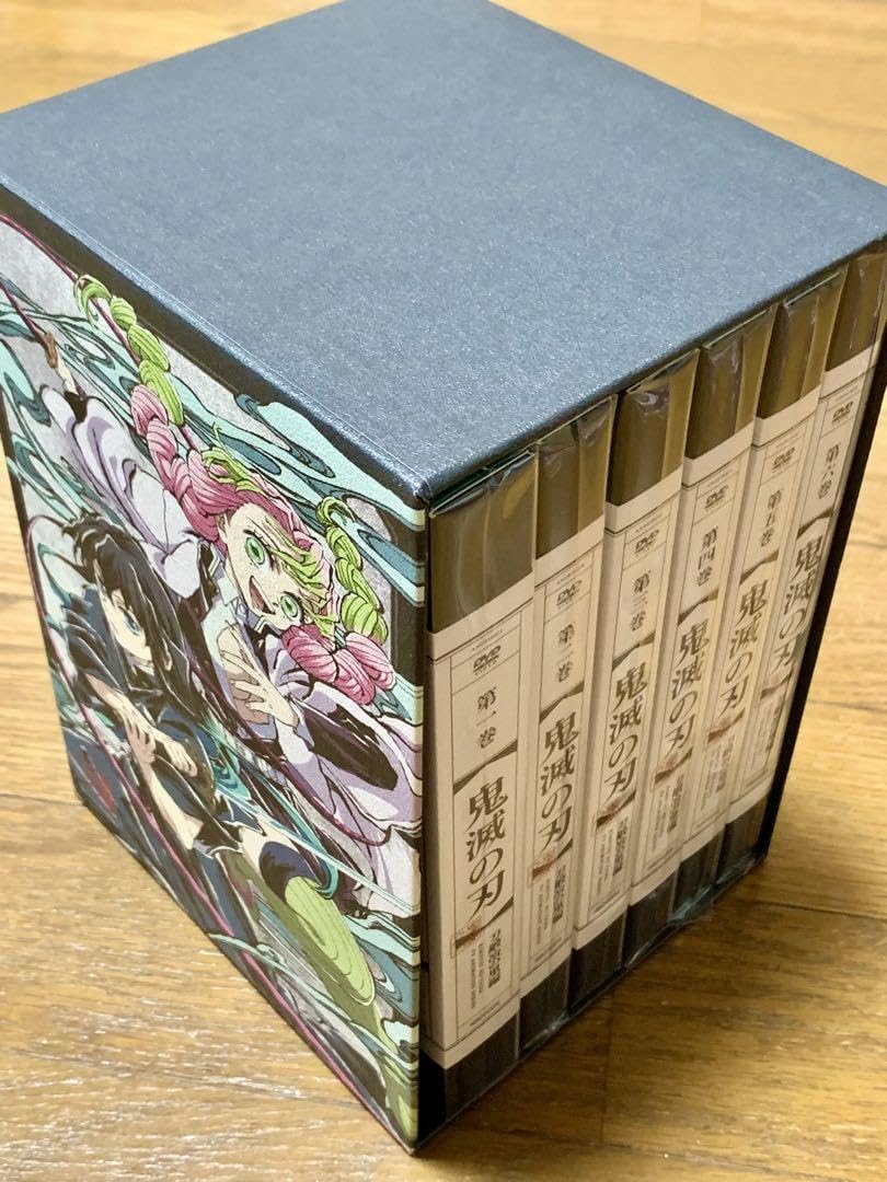 全巻シュリンク包装と収納BOX付完品♪ 鬼滅の刃 刀鍛冶の里編 6巻S DVD Amazon.co.jp: 鬼滅の刃 刀鍛冶の里編 ブルーレイ全巻セット