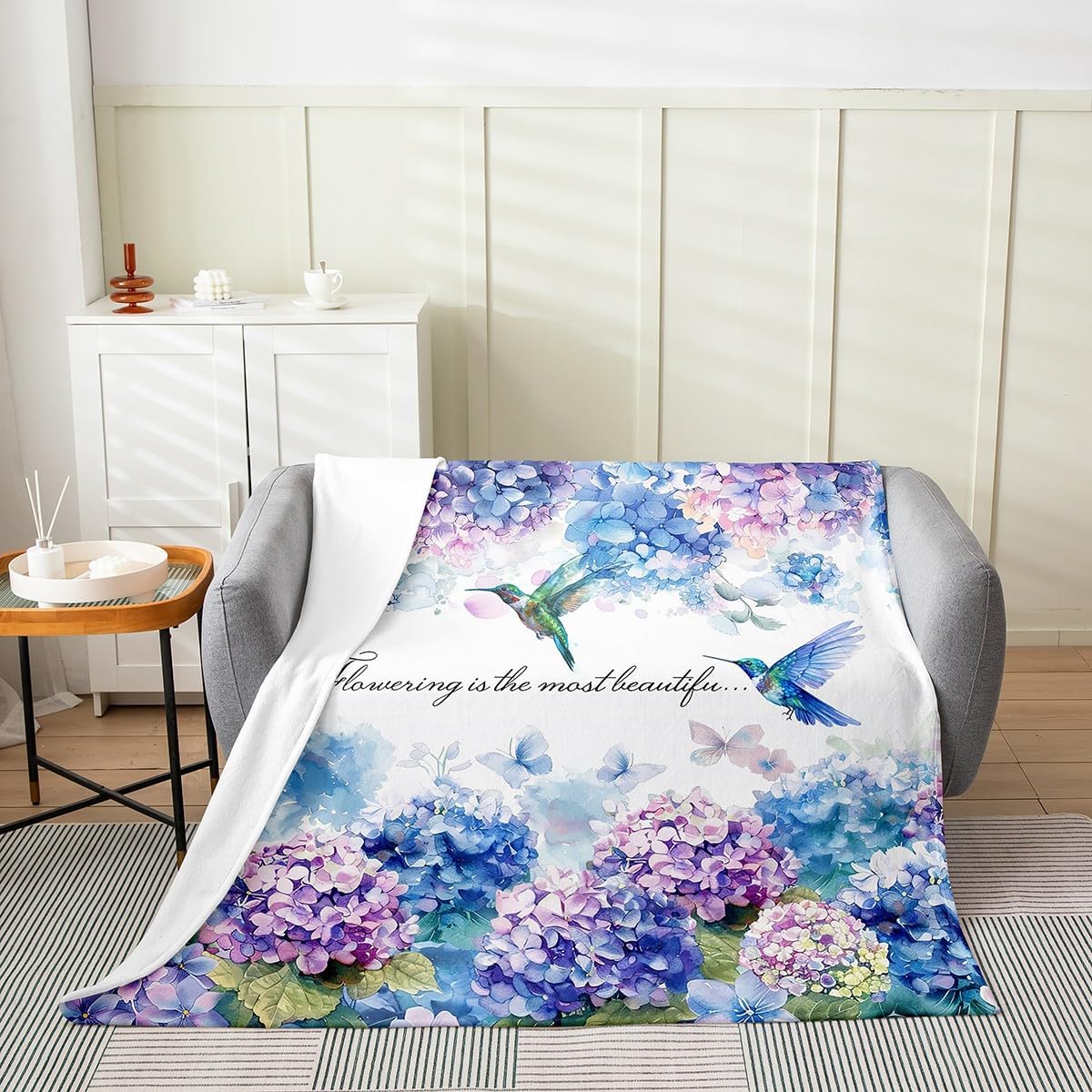 Erosebridal Hummingbird Fleece Blanket Queen 90x90 Butterfly Soft Warm Fuzzy Blanket for Girls Woman Blue Pink Hydrangea Flowers Blanket Romantic Theme Spring Summer Throw Blanket Decor All Season