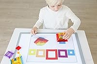 Vista 7 de Miniland Pirámides apilables translúcidas. Juguete educativo para niños de 3 a 6 años. Viene con 25 piezas y 4 hojas de actividades transparentes