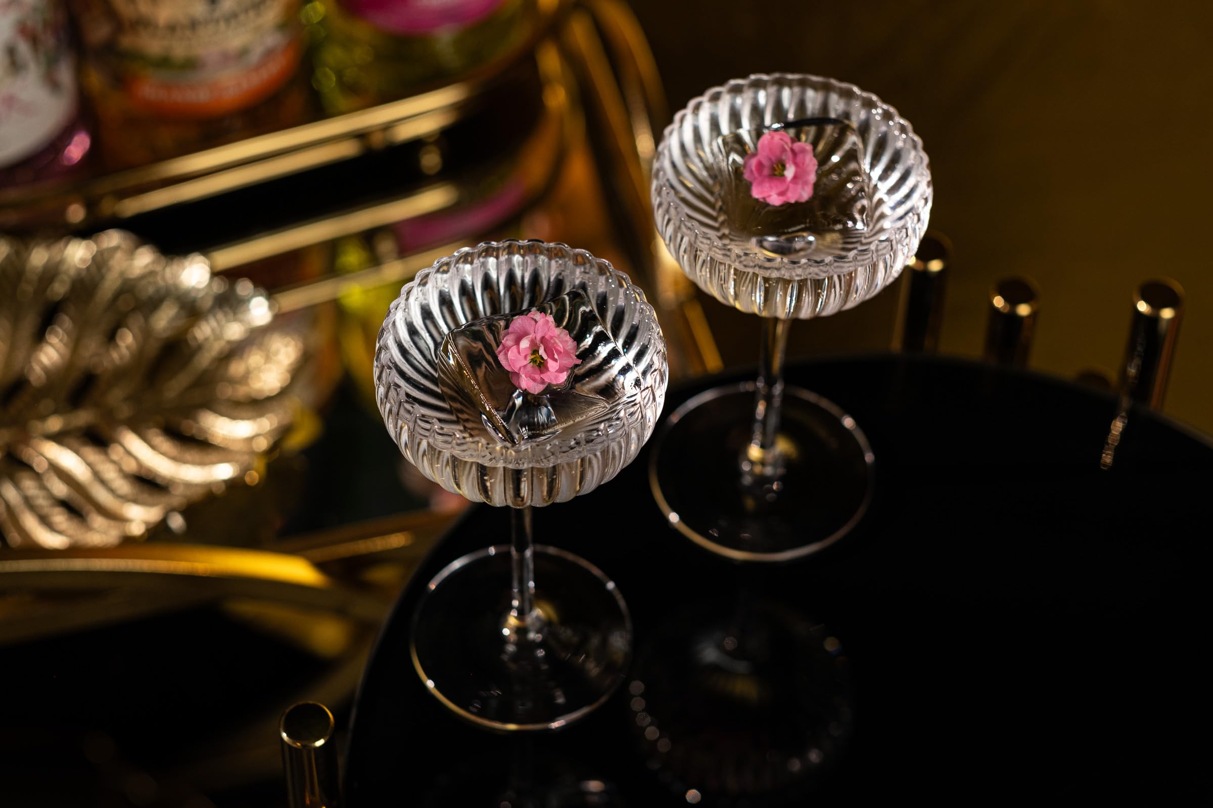 Piccoli bicchieri da cocktail Venus Nick e Nora da 113,4 g | Set di 4 | Mini bicchieri in cristallo per bere espresso Martini, Daiquiri, Gimlet, Sidecar e bevande classiche | Elegante conchiglia in