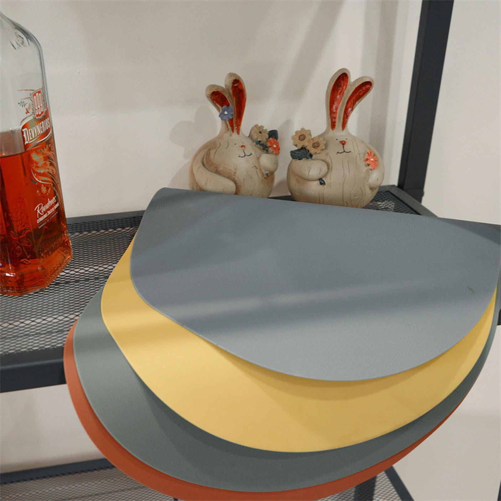 TEidea Podkładki eleganckie owalne podkładki na stół do jadalni - olejoodporne, wodoodporne, odporne na ciepło - dekoracja domu kuchni - mleczna herbata biała podkładka pod talerzy-6 szt