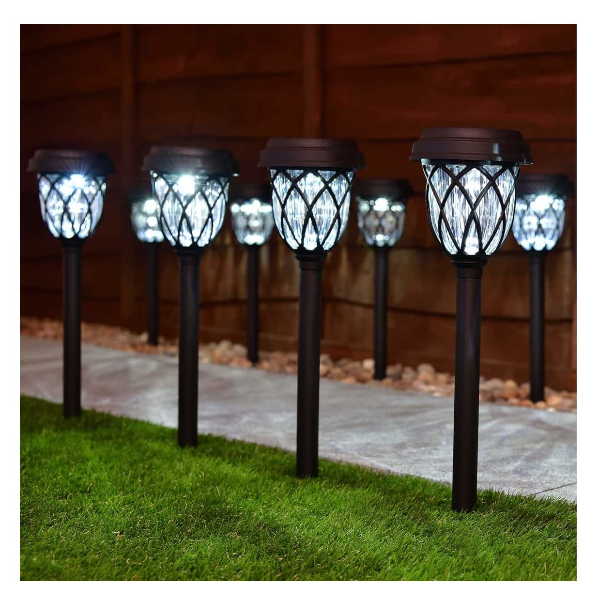 Mason & Jones Black Solar Powered 8 Windsor Post Lights, (366418)