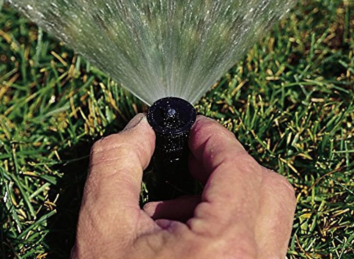 Photo 1 of Rain Bird 1804 Spray Head with 15van Nozzle; 0° to 360° Adjustable; 15' Radius (Pack of 5)