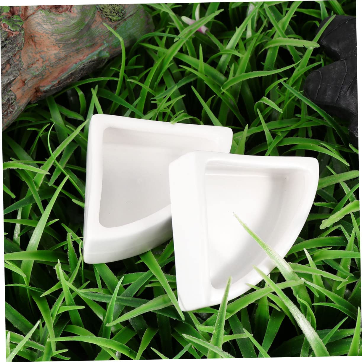 Didiseaon 4pezzi Ciotole Ceramiche Spesse per Rettili Mangiatoia e Distributore per Lucertole Bianco Triangolo Design Anti-evasione Facile da Pulire