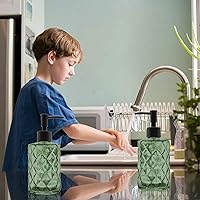 Vista 4 de Paquete de 2 dispensadores de jabón de vidrio verde de 12 onzas con bomba de plástico negro, botellas de jabón líquido recargables para manos, baño