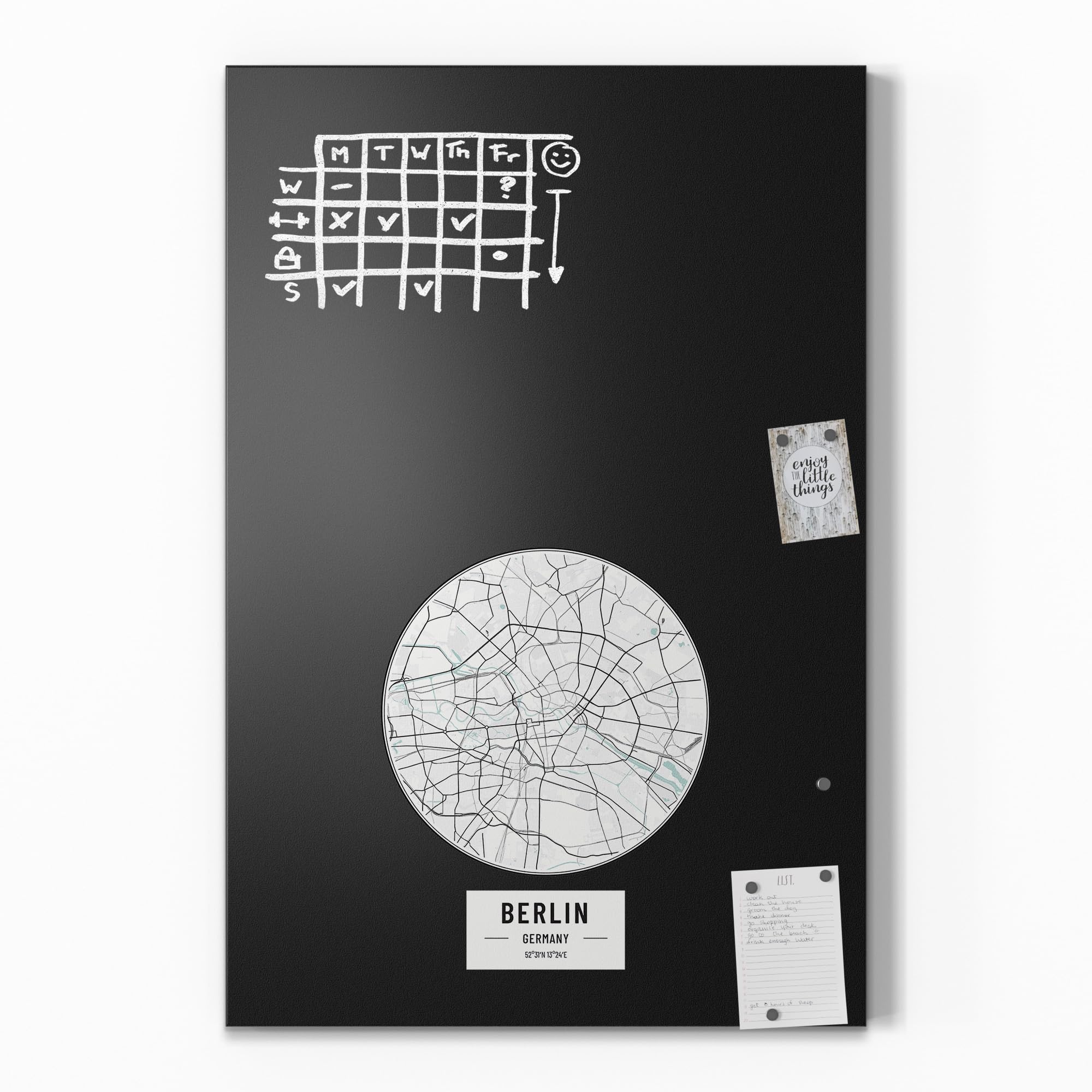 DEQORI Magnetyczna tablica do pisania kredą z nadrukiem UV | motyw "mapa miasta Berlin" | wzór prostokątny 60 x 90 cm | metalowa tablica kredowa do pisania – dekoracja ścienna do kuchni, korytarza