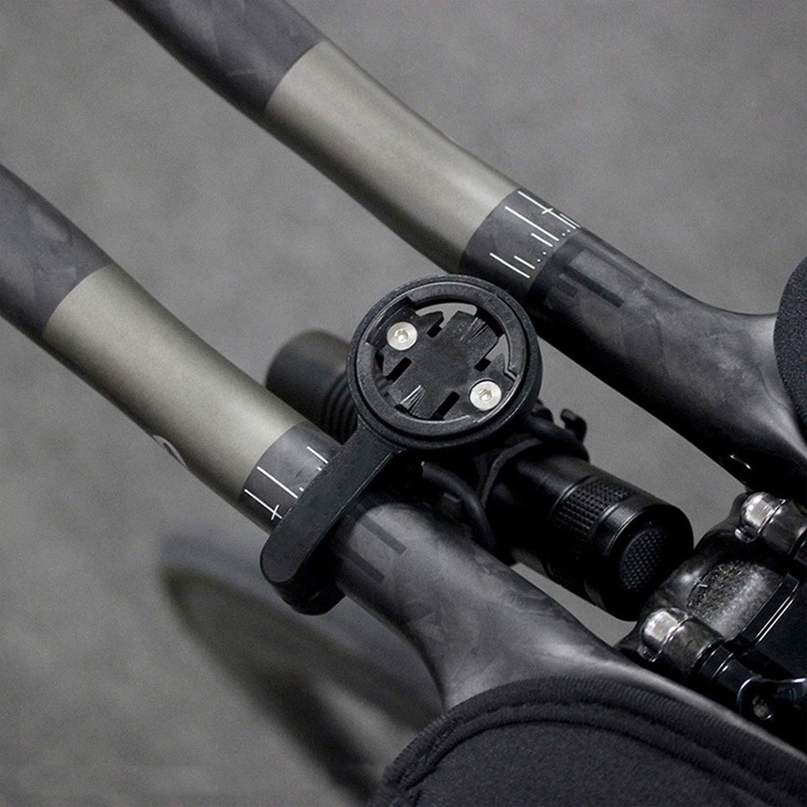 TT Rest Anteriore Manubrio Supporto Computer Bicicletta per bici da strada (in lega di alluminio) Compatibile con Garmin Edge, Wahoo Elemnt, Bryton, Cateye, Videocamera GoPro e lampada