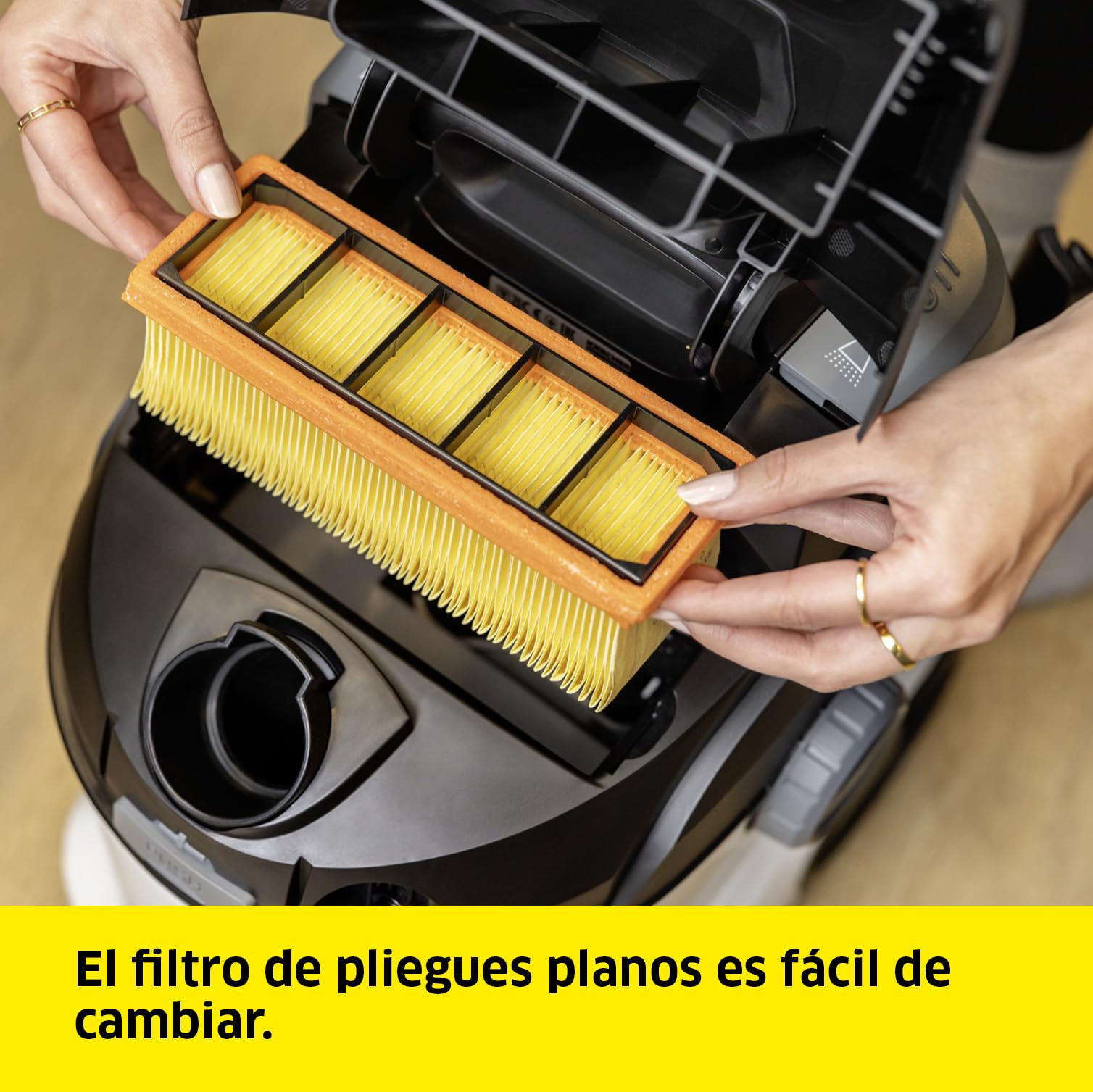 KÄRCHER Lava-aspiradora SE 5, Manguera de aspiración con pulverizador, depósitos de 4 l, boquillas de Lavado, Intercambiable, para tapicería y Ranuras, con Accesorio para Suelos Duros