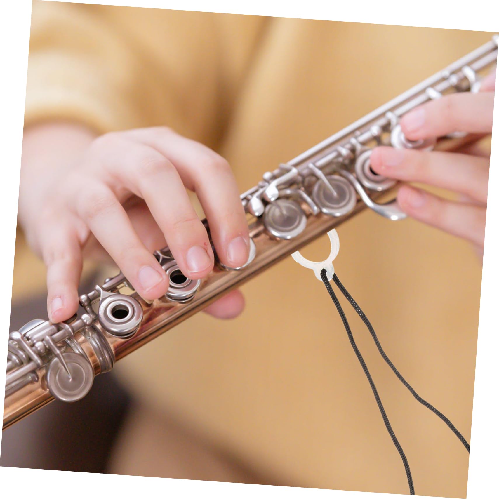 ERINGOGO Clarinet Hanging Rope Portable Clarinet Hanger with Strong Compatibility Classic Design for Home and Office Use Practical Accessory to Prevent Loss and Dirt present for Musicians