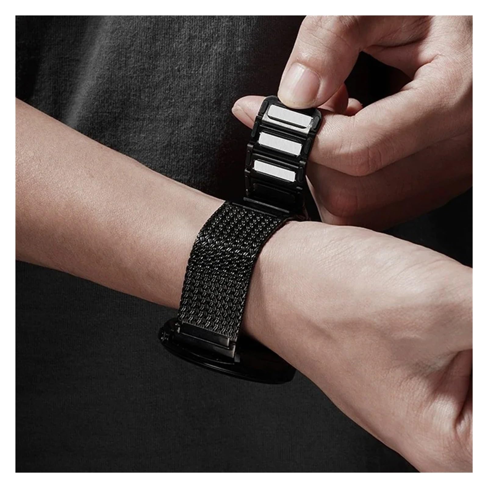 CZKE Bracelet magnétique en acier inoxydable compatible avec la plupart des montres de 22 mm