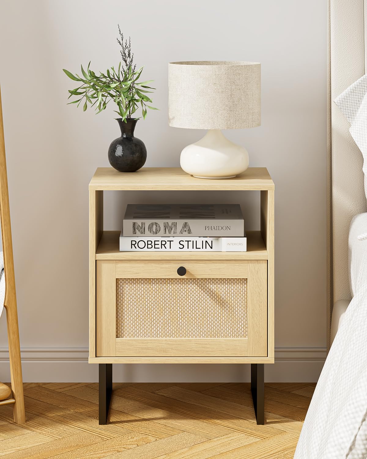HEYZOEY Comodino boho piccolo in rattan, comodino in legno con cassetto e ripiano in rovere, tavolino per camera da letto, soggiorno, ufficio (rovere rattan)