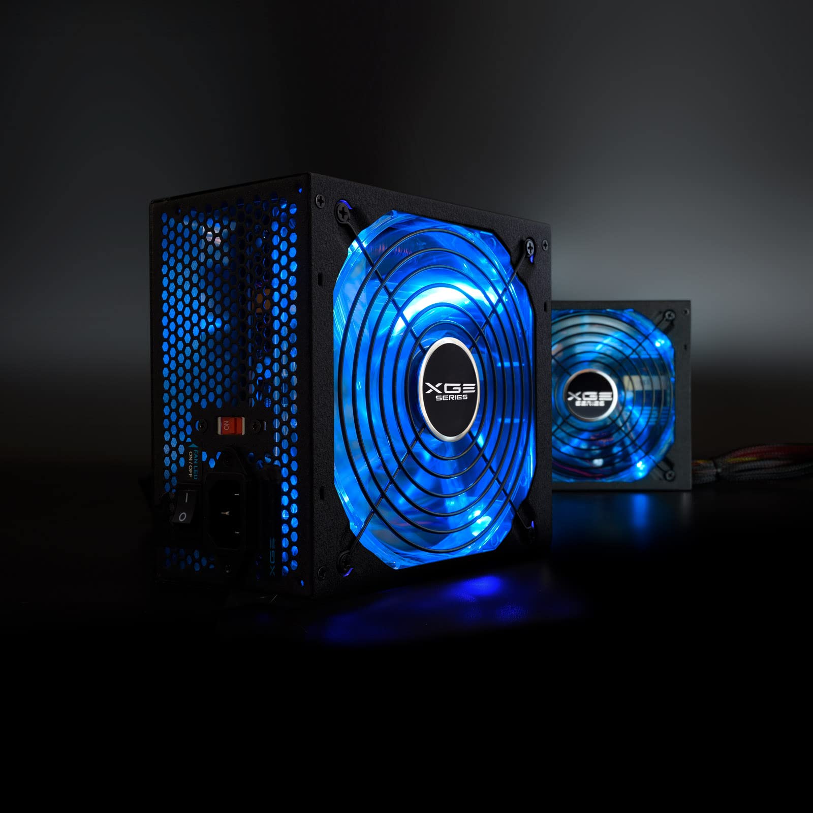 TooQ TQXGEII-800SAP - zasilanie do gier (800 W, PFC activo, ATX 12V V2.31) Certificación 80 Plus brąz, wentylator LED, kolor czarny