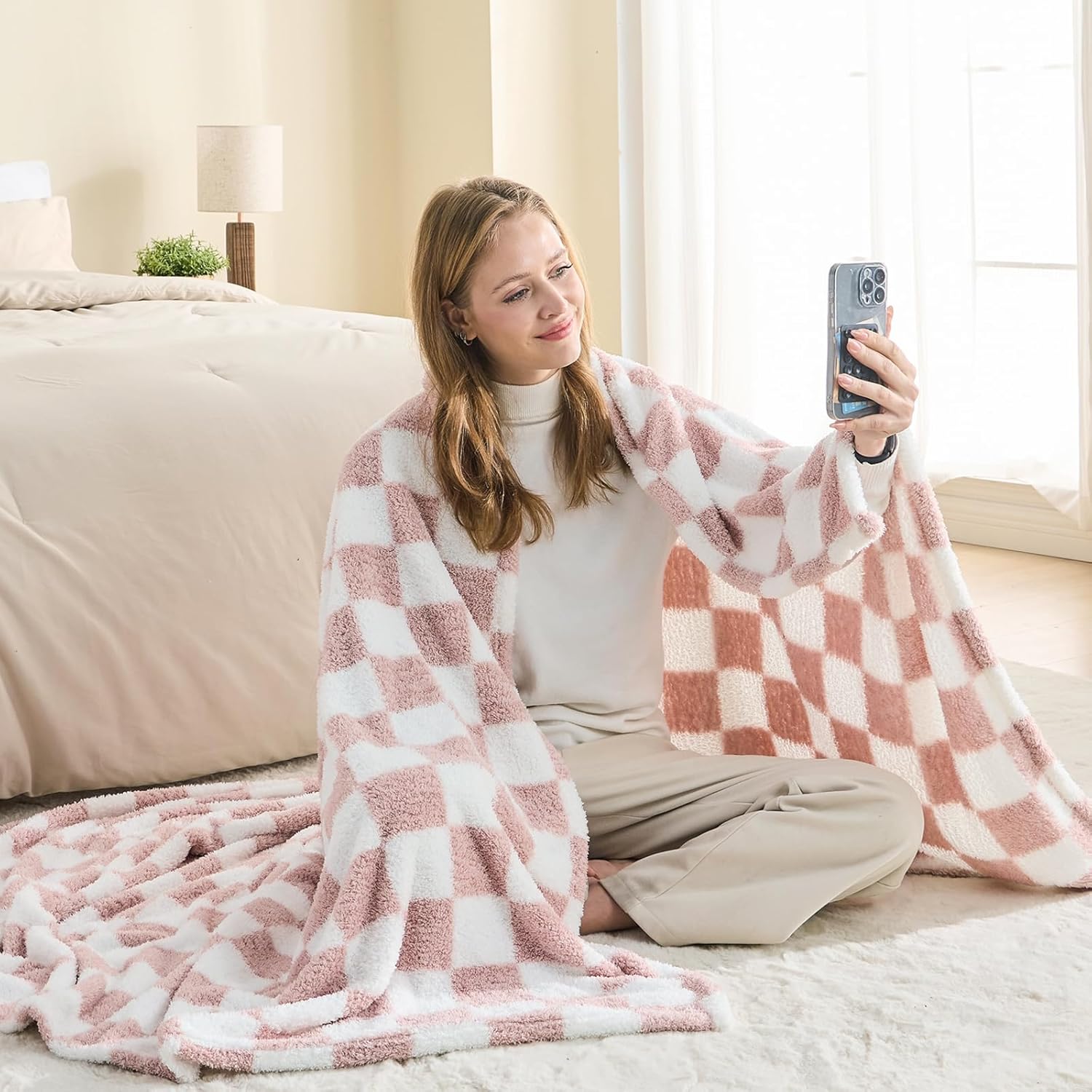 NEWCOSPLAY Knitted Pink White Checkered Blanket Super Soft Plush Throw for Couch Fuzzy Fluffy Microfiber Lightweight Blanket for Bed Sofa All Season Use (Pink White, Throw(50"x60"))