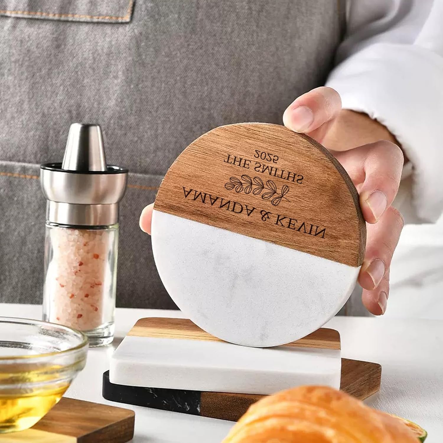 Set of 6 Personalized Coasters Wedding Gift for Couple Custom Custom Wood Bar Coasters for Drinks with Monogram Engraved Great Newlywed