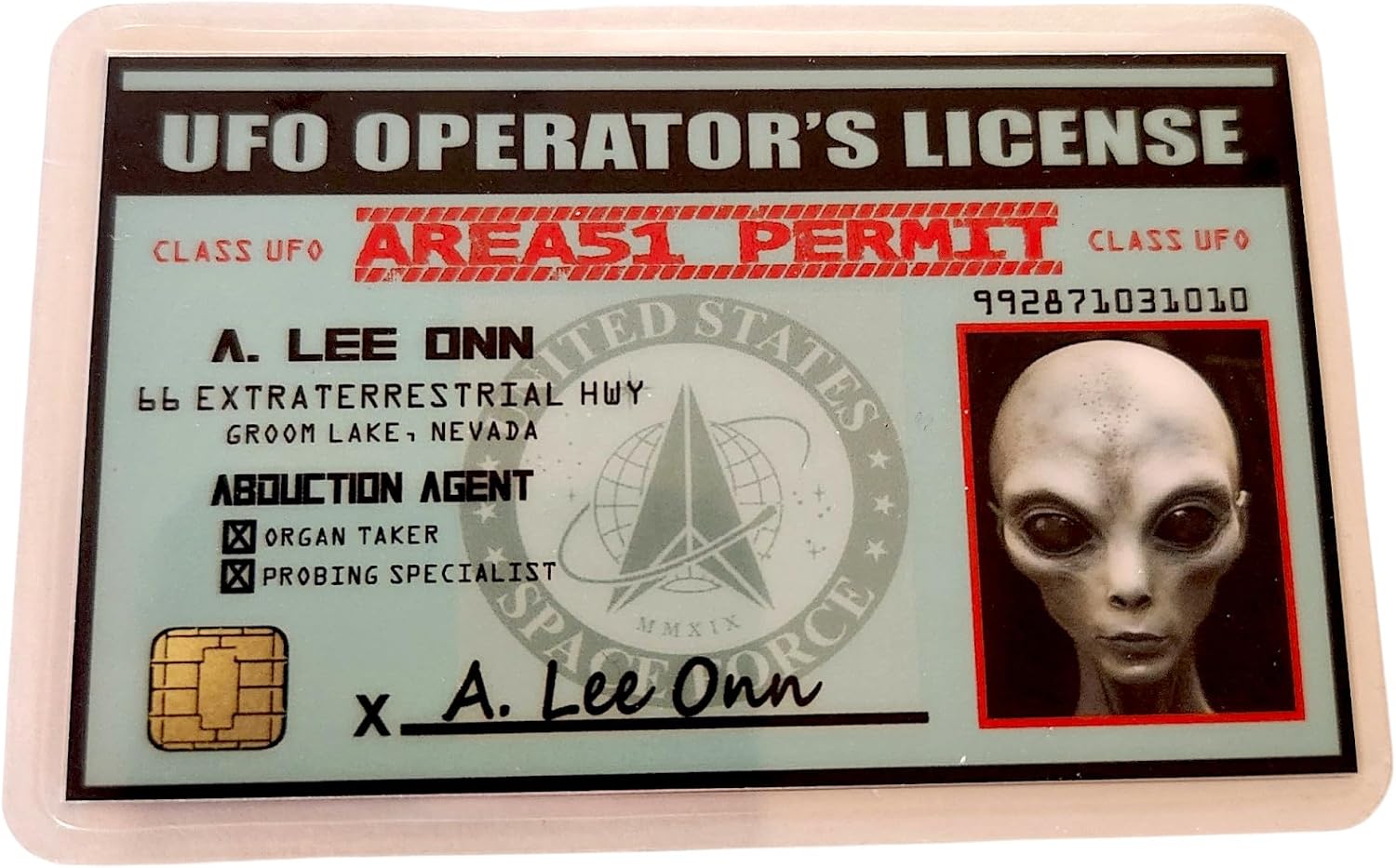 Amazon.com: UFO Operator's License and Alien Green Card 2 sided ...