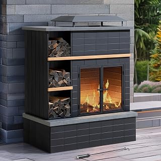 SUNJOY Gartenkamin 106×60×131,5 cm, Outdoor-Feuerstelle aus Stahl mit 3-stufigem Holzlagerregal & Schornstein, Funkenschutzgitter, inkl. Schürhaken, ideal für Terrasse