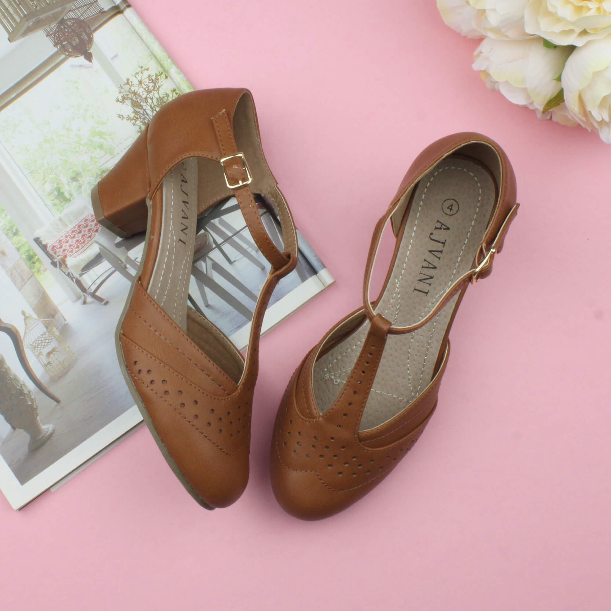 Femmes Talon Moyen salomé découper Chaussures Richelieu Escarpins Pointure
