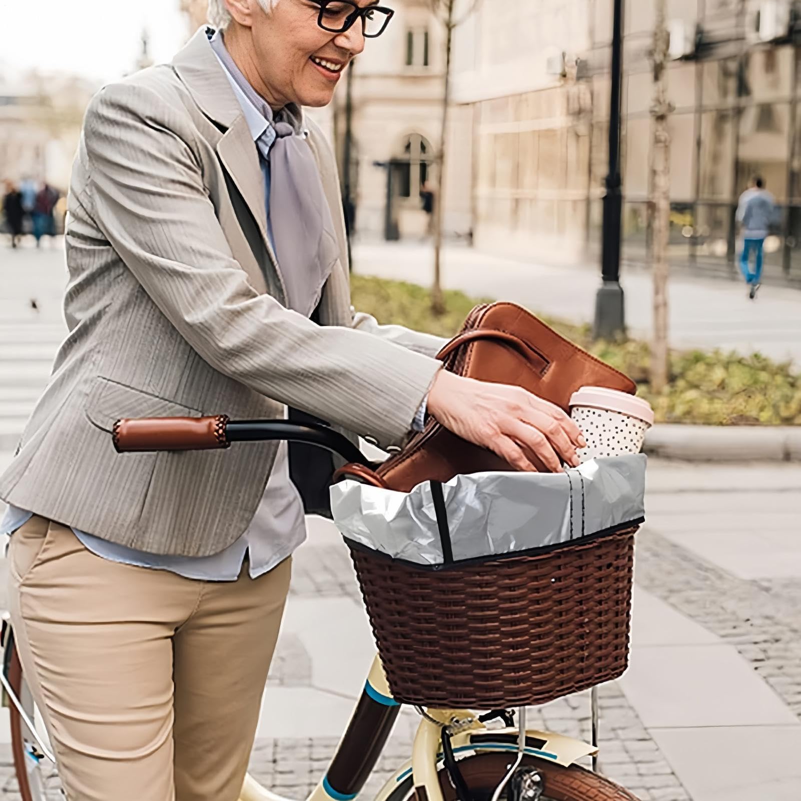 Fodera interna per cestino della bicicletta, copertura protettiva universale con design riflettente, imbottitura spessa per un trasporto sicuro, vestibilità resistente alle intemperie per viaggi