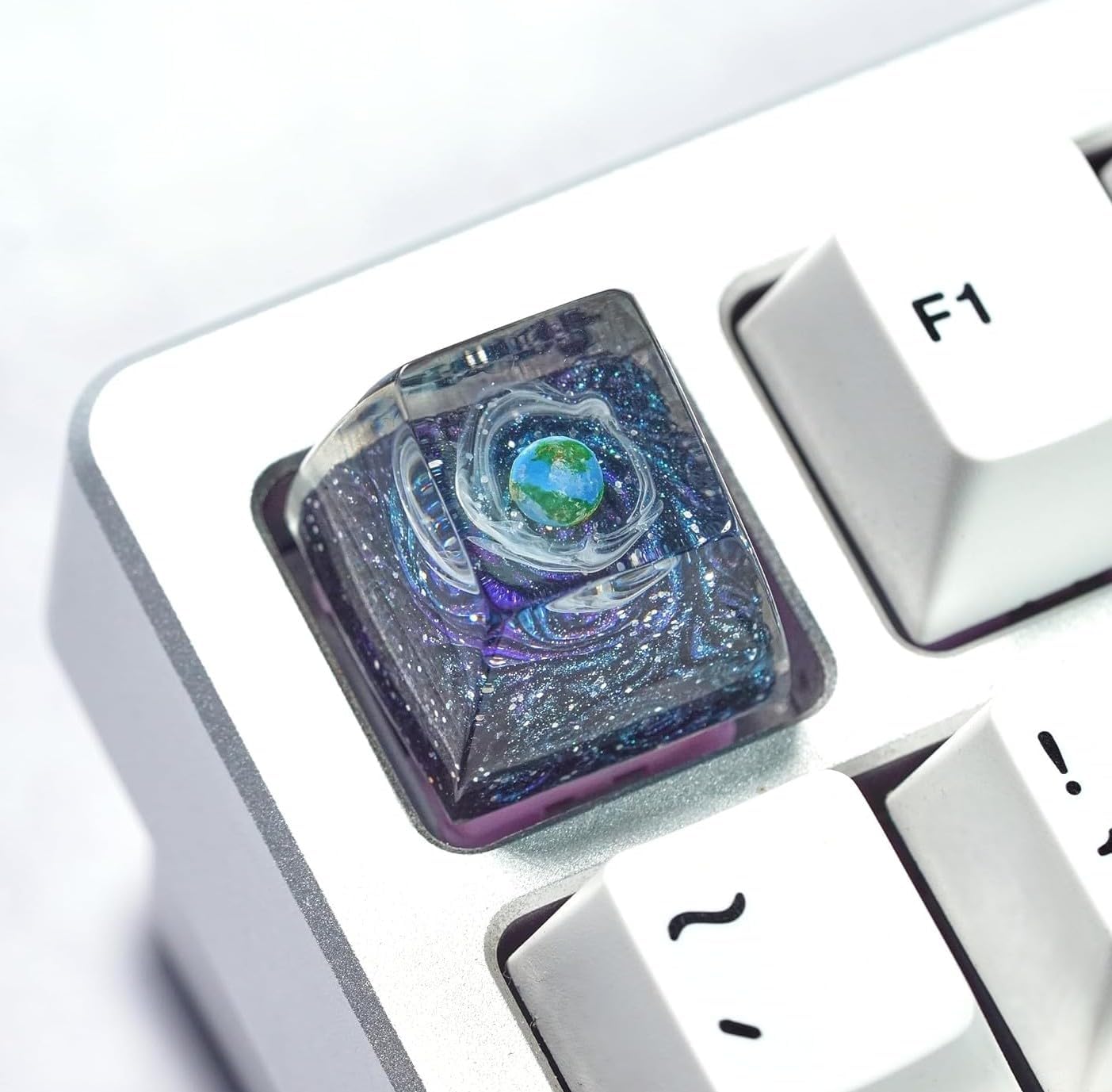 Earth Artisan Keycap R1 SA Profile Custom Solar System Planets Keycaps 1U ESC Handmade Resin Gaming Planet Galaxy Key Cap Cherry MX Switch Compatible Mechanical Keyboard Space Lover Gift