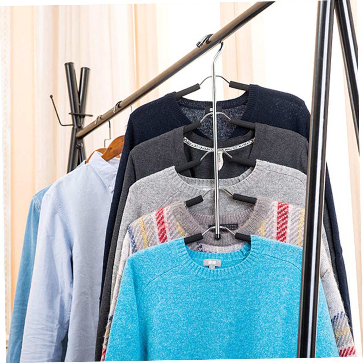 Faltbarer Kleiderbügel mit Lagigem Rutschfestem Eva Platzsparender Garderoben Organizer für Jacken Hemden Hosen und T Shirts für Schrank Reise und Alltag