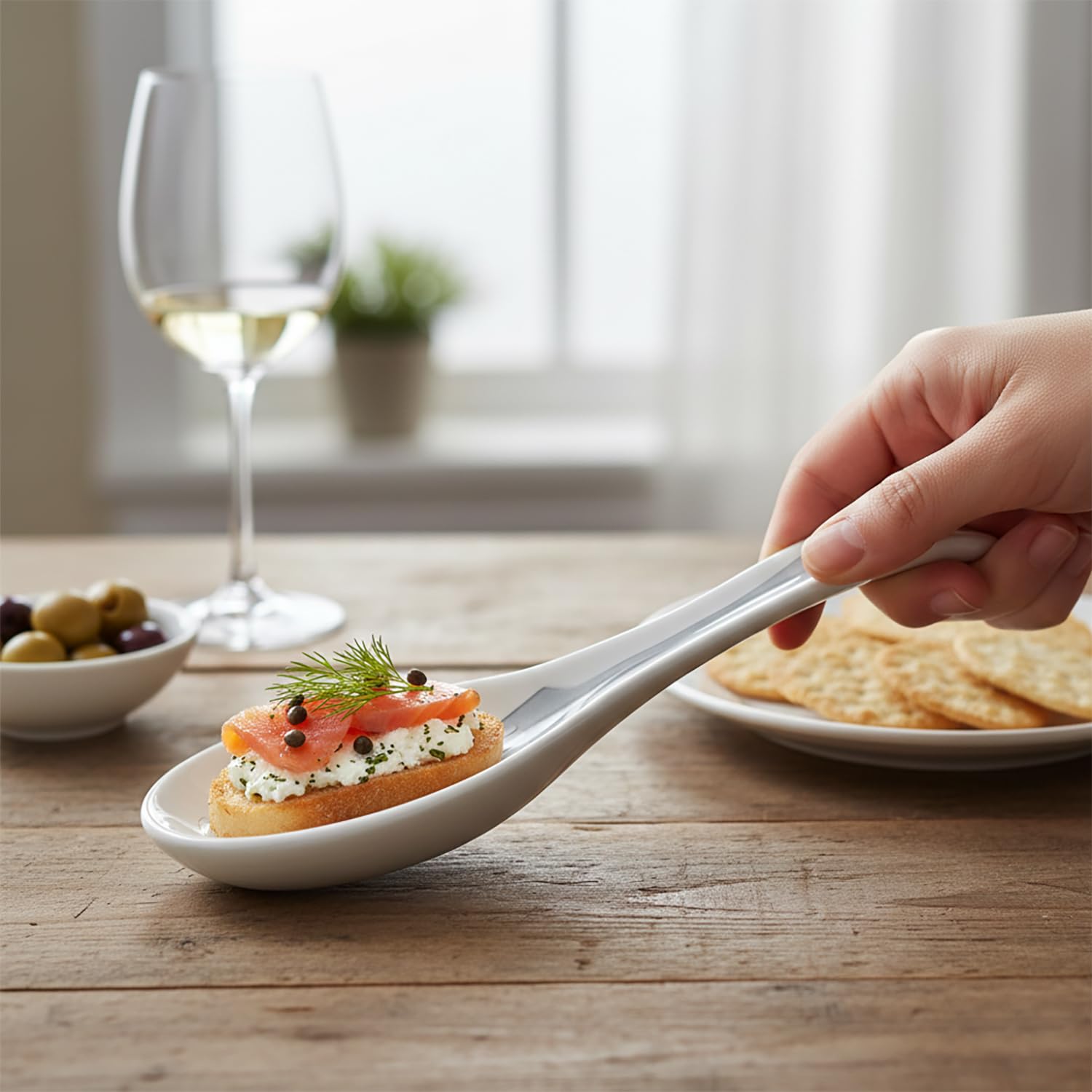Cucharas de Cerámica. Pack 36 Reposacucharas, Colgar en Pared o Sobremesa. Ideal para Servir Aperitivos en Eventos, Hostelería, Bares, Restaurantes, Cafeterías, Hogar (Huevo 25cm 36Uds)