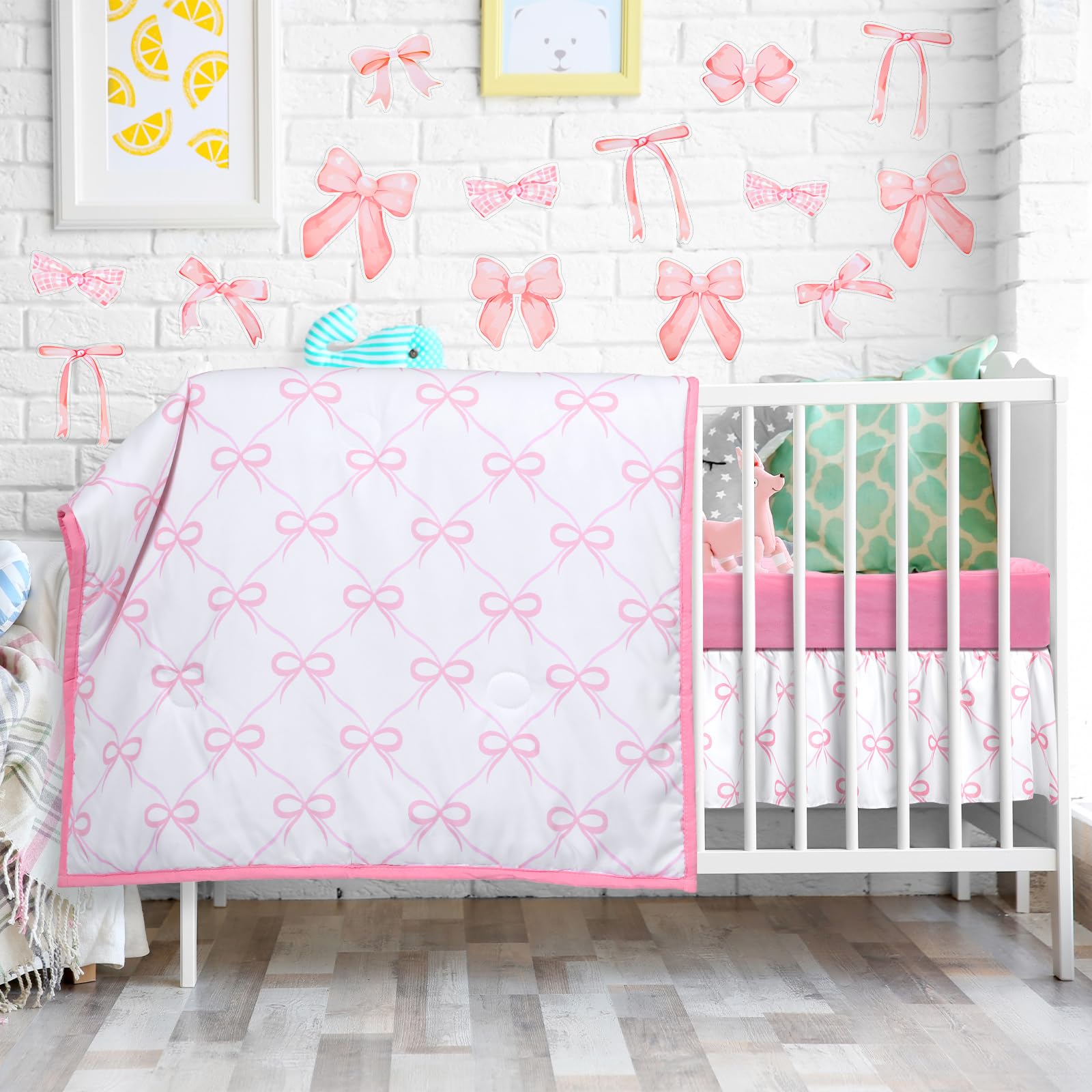 SmoothNovelty El juego de ropa de cama para cuna de 5 piezas incluye sábanas estampadas para cuna, falda de cama, funda de edredón, calcomanías de pared para decoración de habitación de bebé de